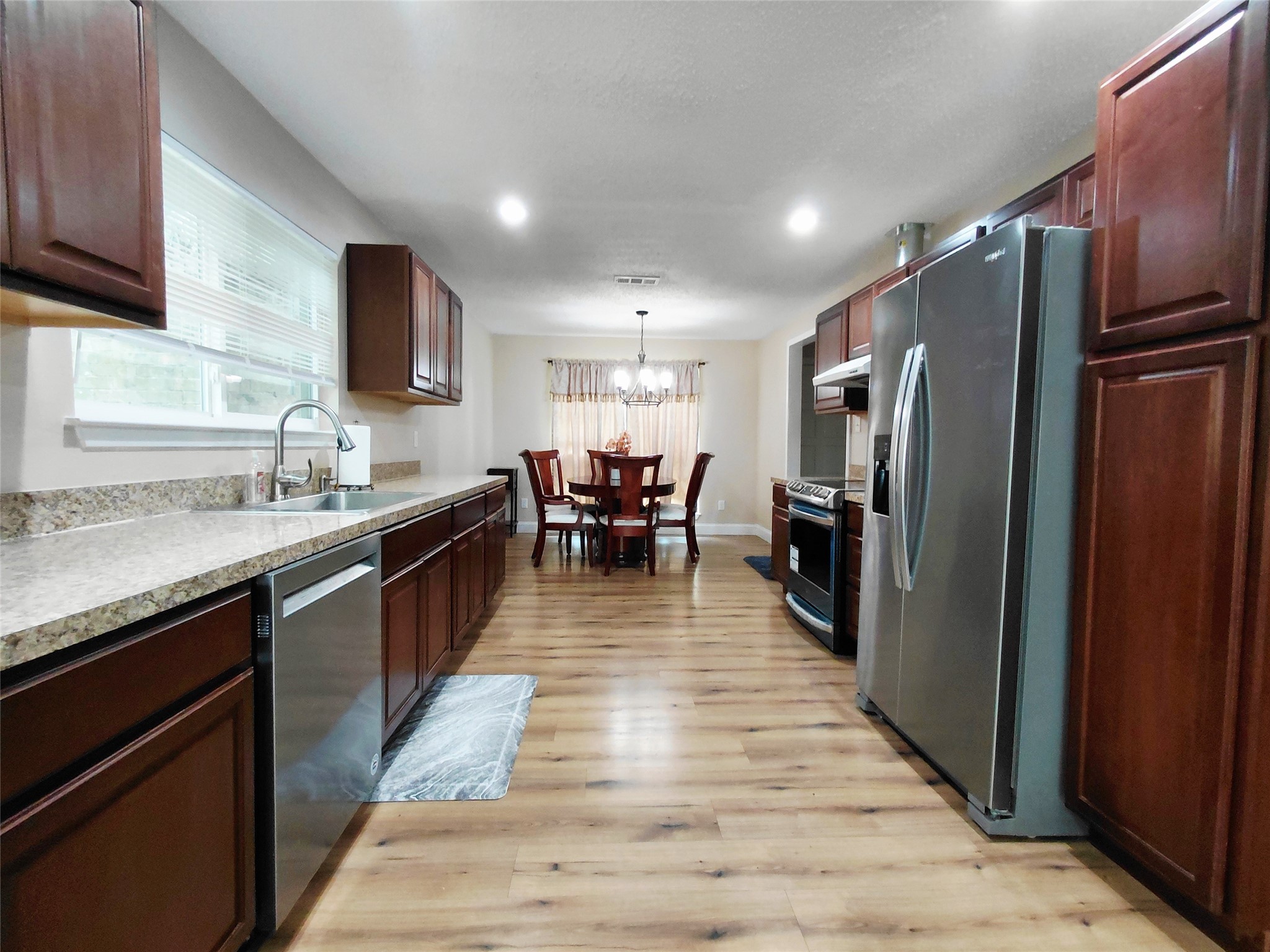 1418 Whiteoak Drive Garland TX 75040