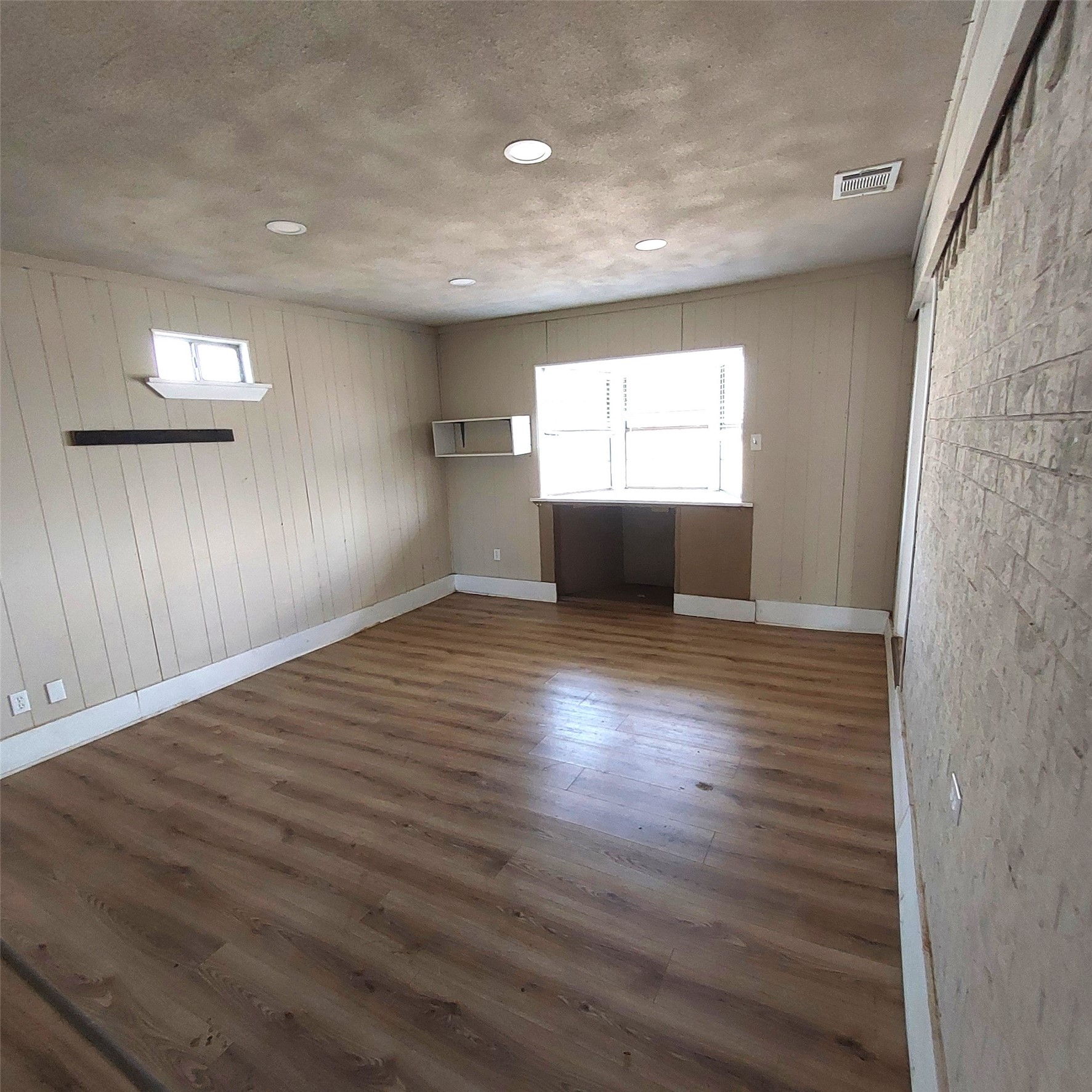 2084 County Road 4308 Greenville TX 75401