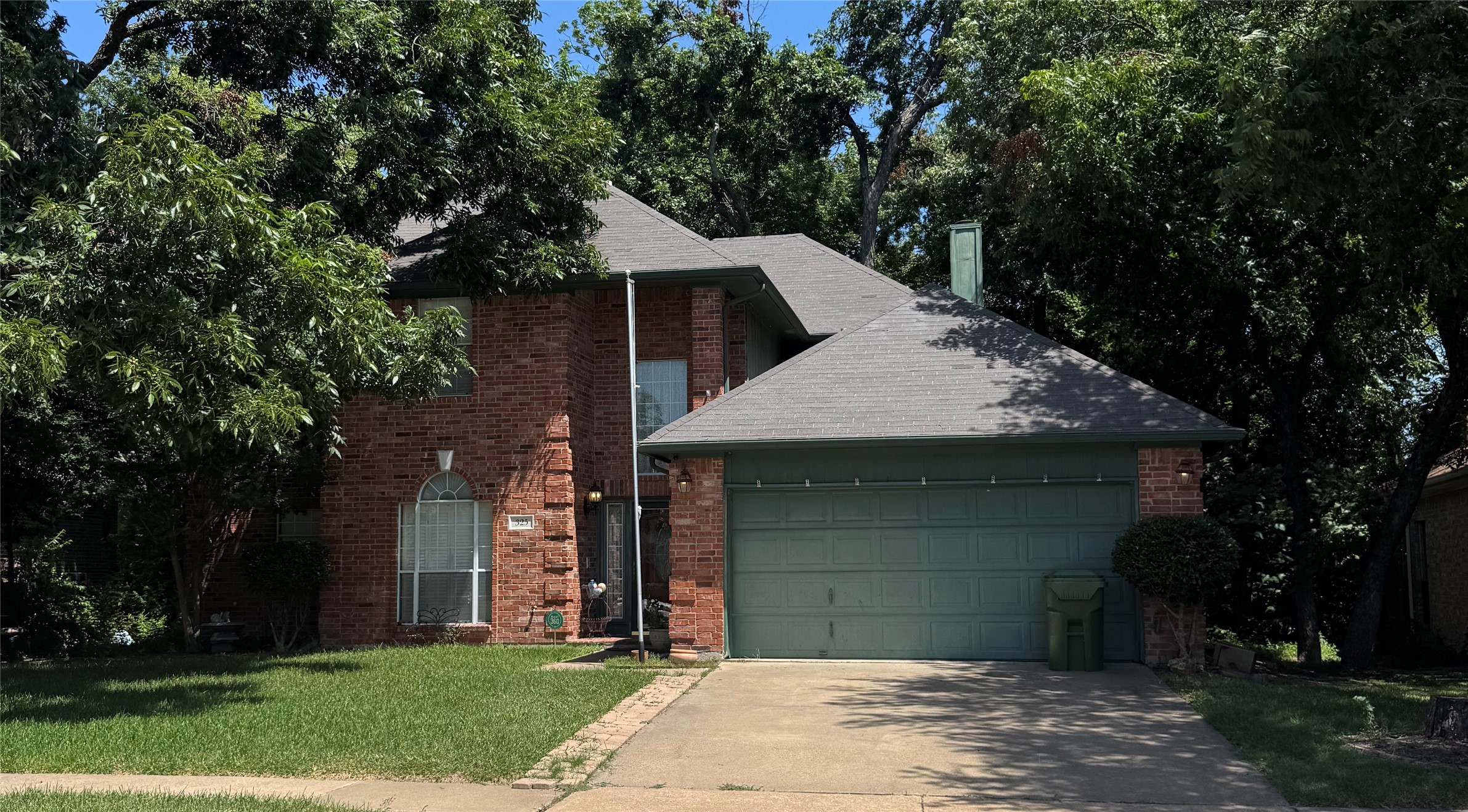 325 Crooked Creek Garland TX 75043