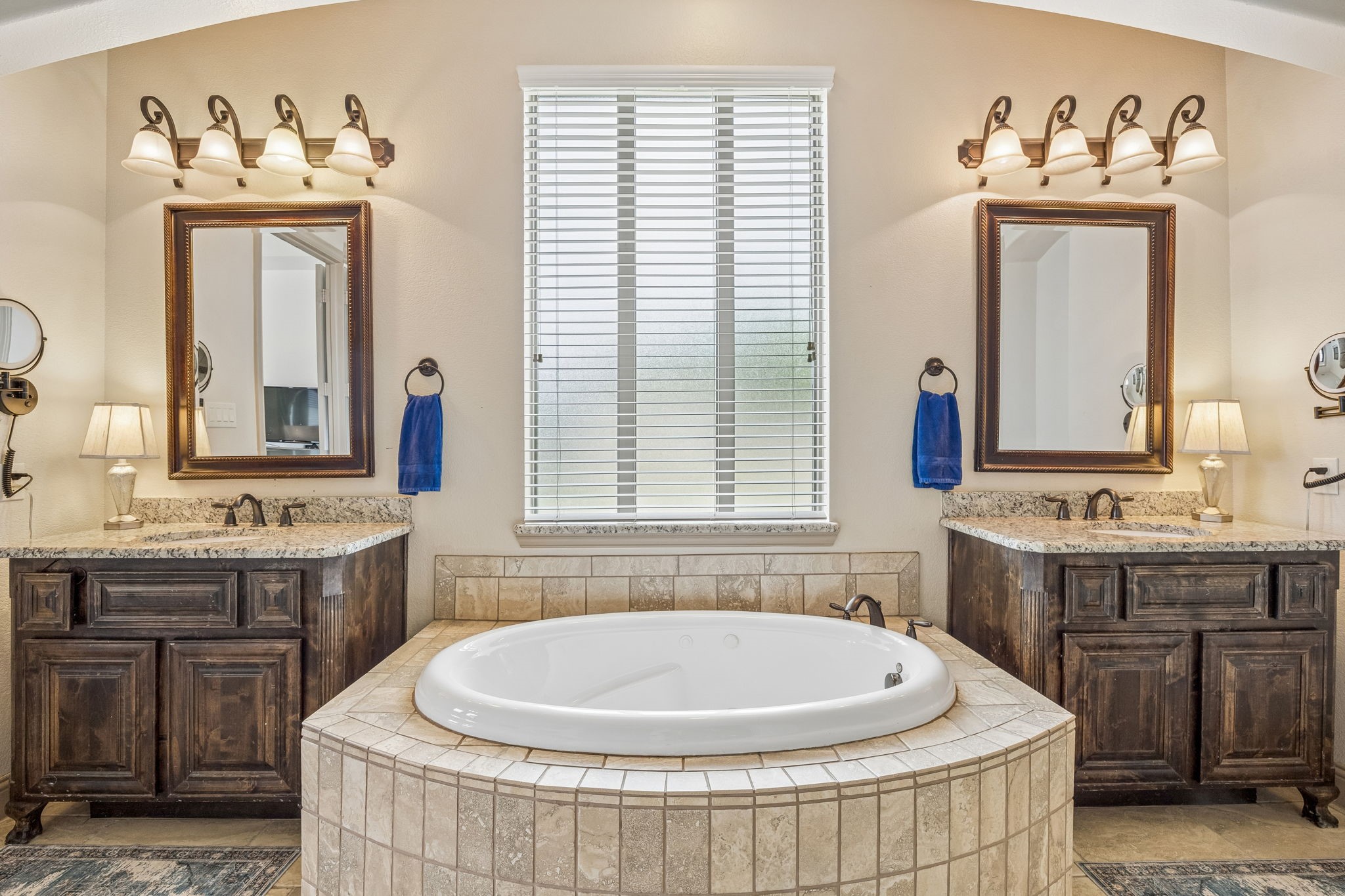 1513 Bearpath Way Gunter TX 75058