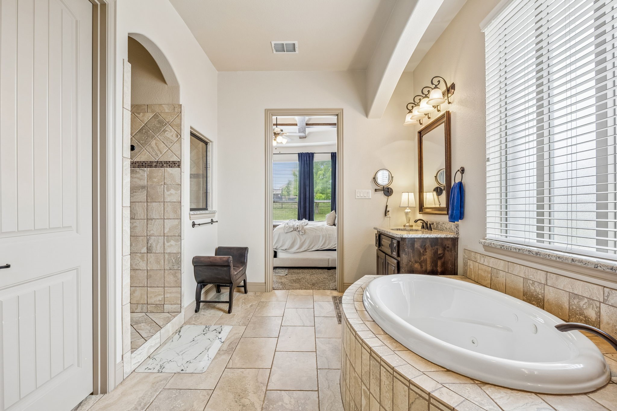 1513 Bearpath Way Gunter TX 75058