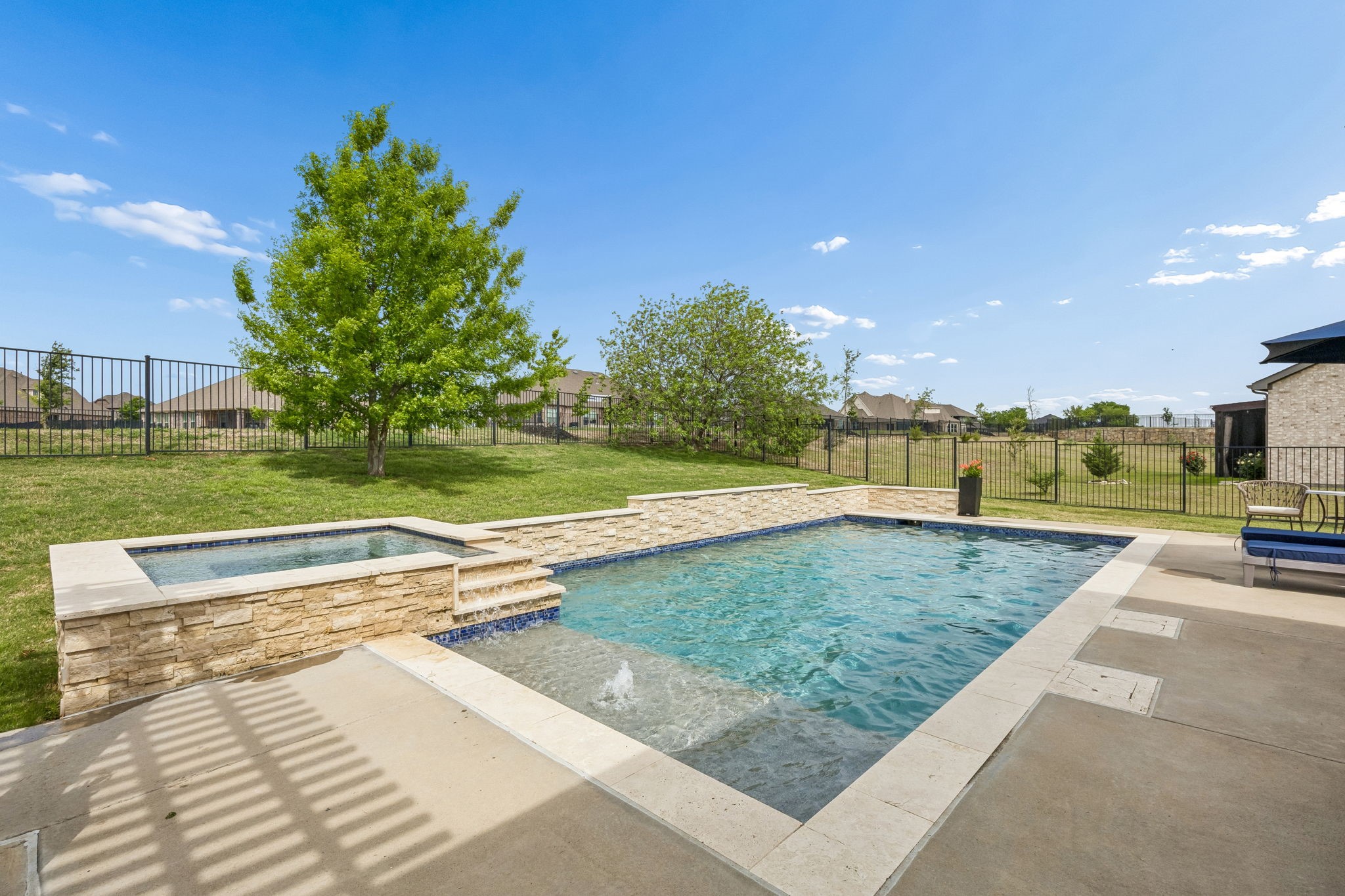 1513 Bearpath Way Gunter TX 75058