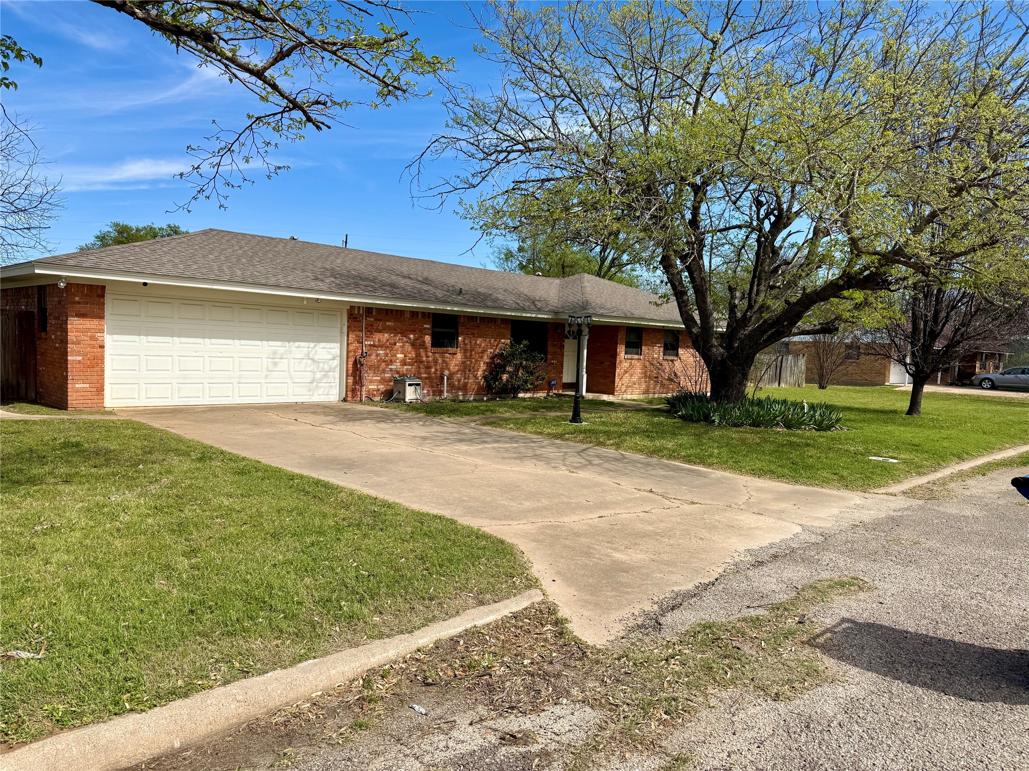 505 S San Jacinto Street Whitney TX 76692