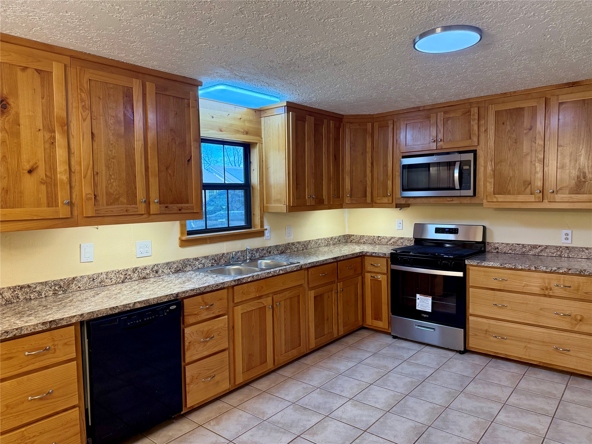 505 S San Jacinto Street Whitney TX 76692