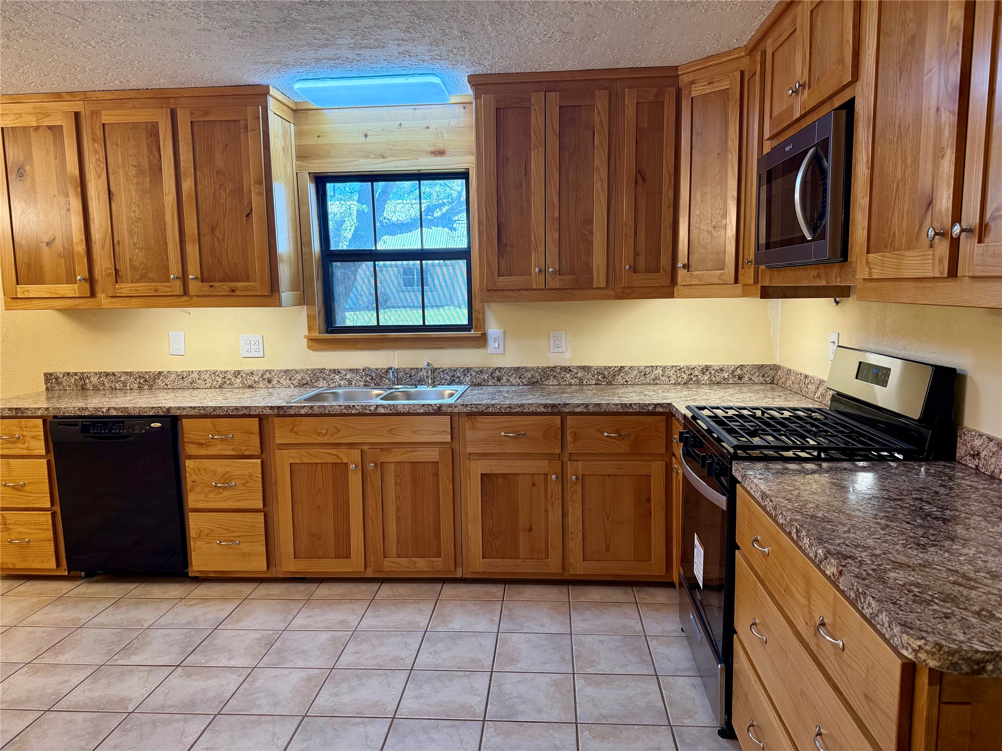 505 S San Jacinto Street Whitney TX 76692