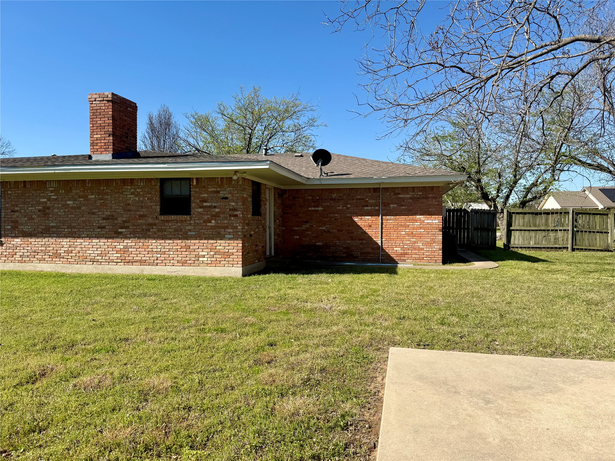 505 S San Jacinto Street Whitney TX 76692