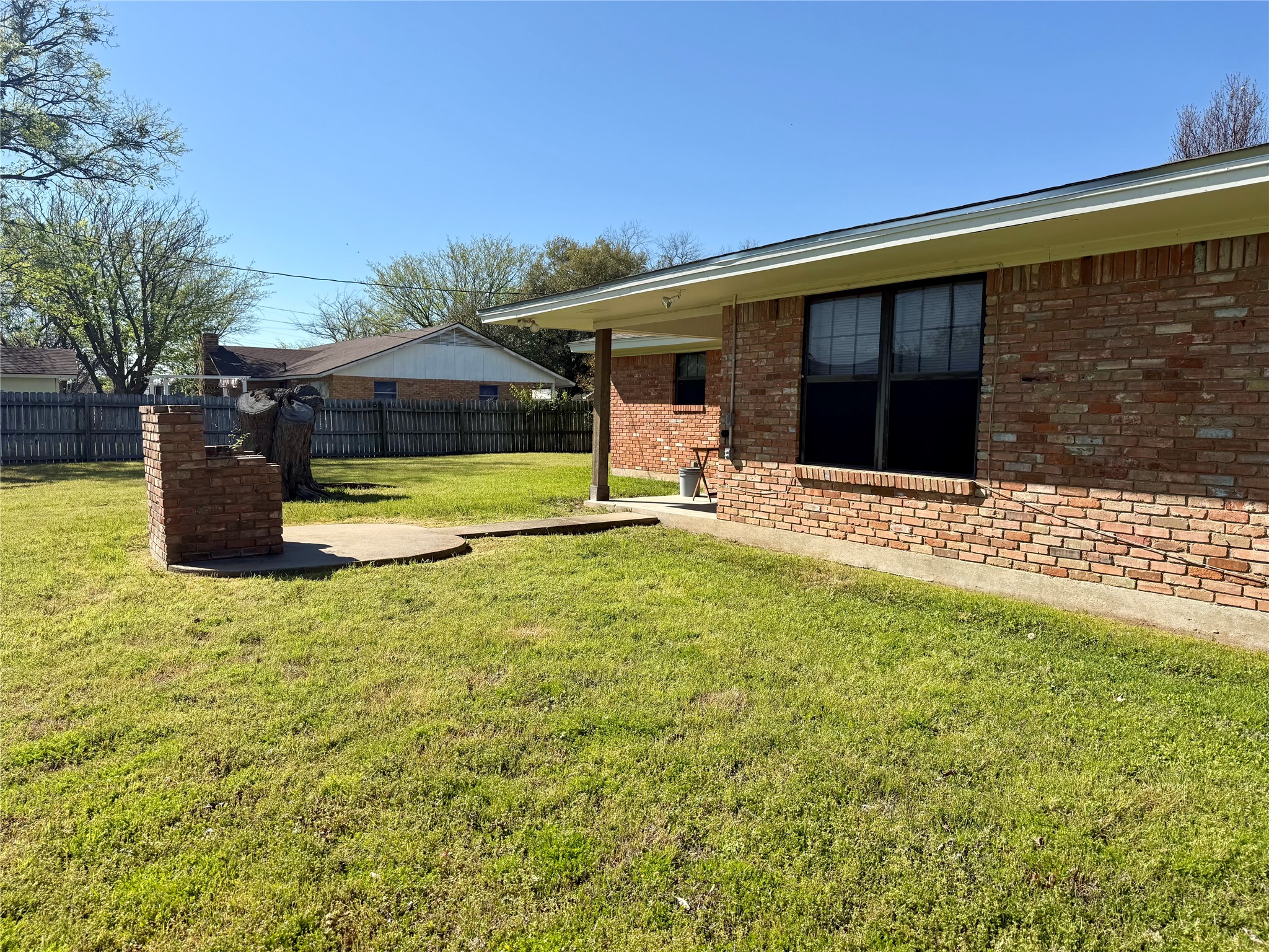 505 S San Jacinto Street Whitney TX 76692