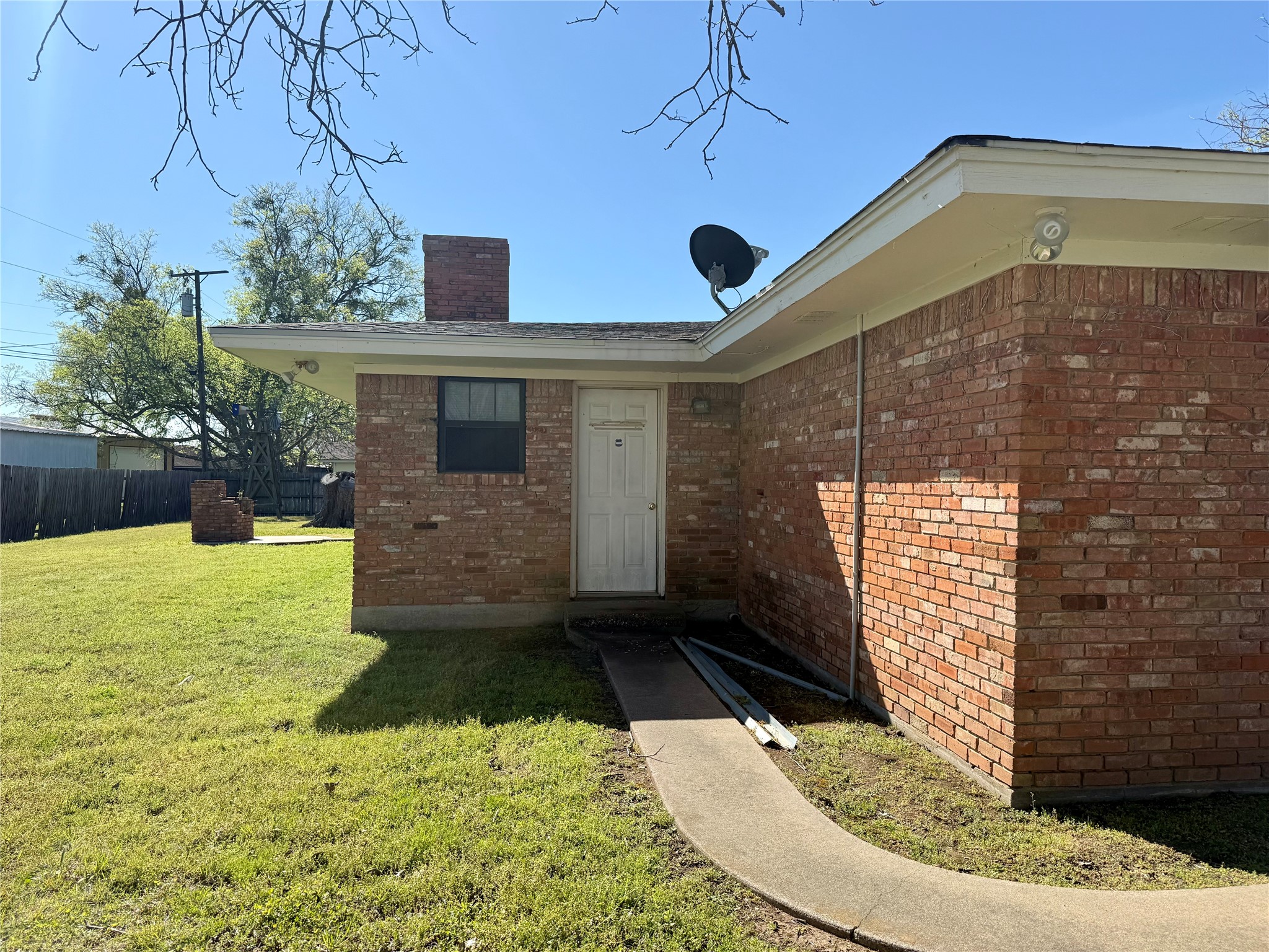 505 S San Jacinto Street Whitney TX 76692