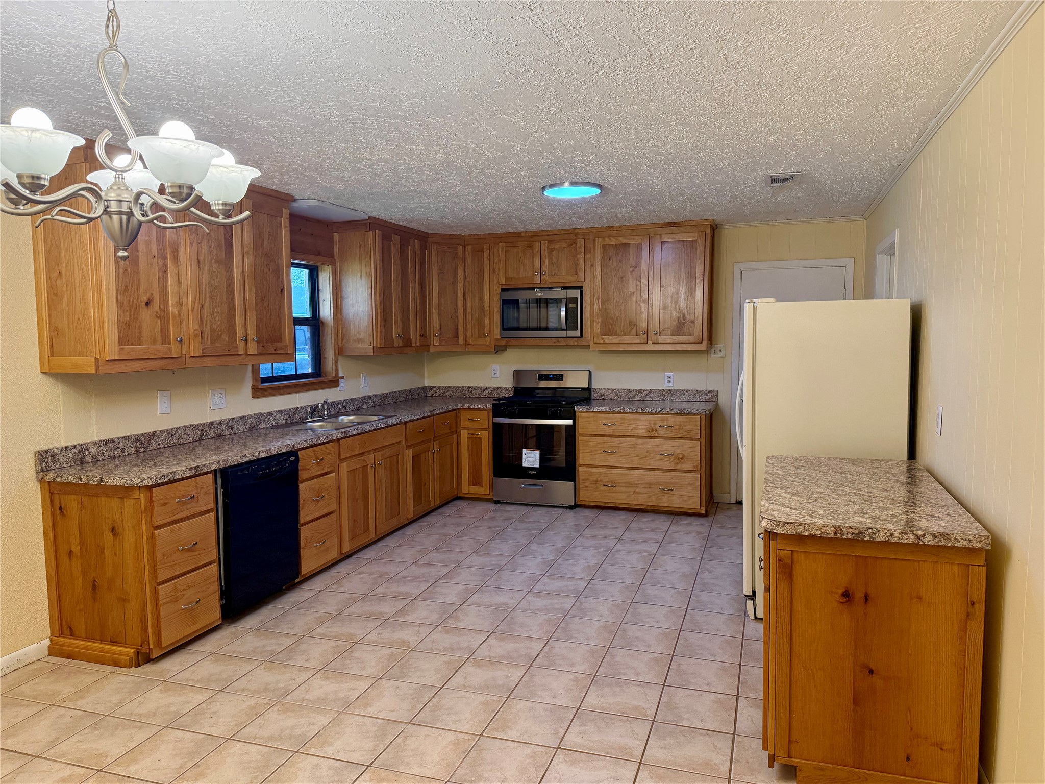 505 S San Jacinto Street Whitney TX 76692
