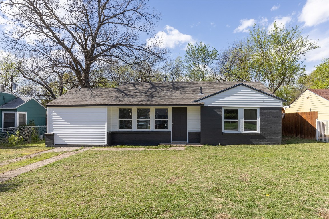 327 Halsey Street Dallas TX 75224