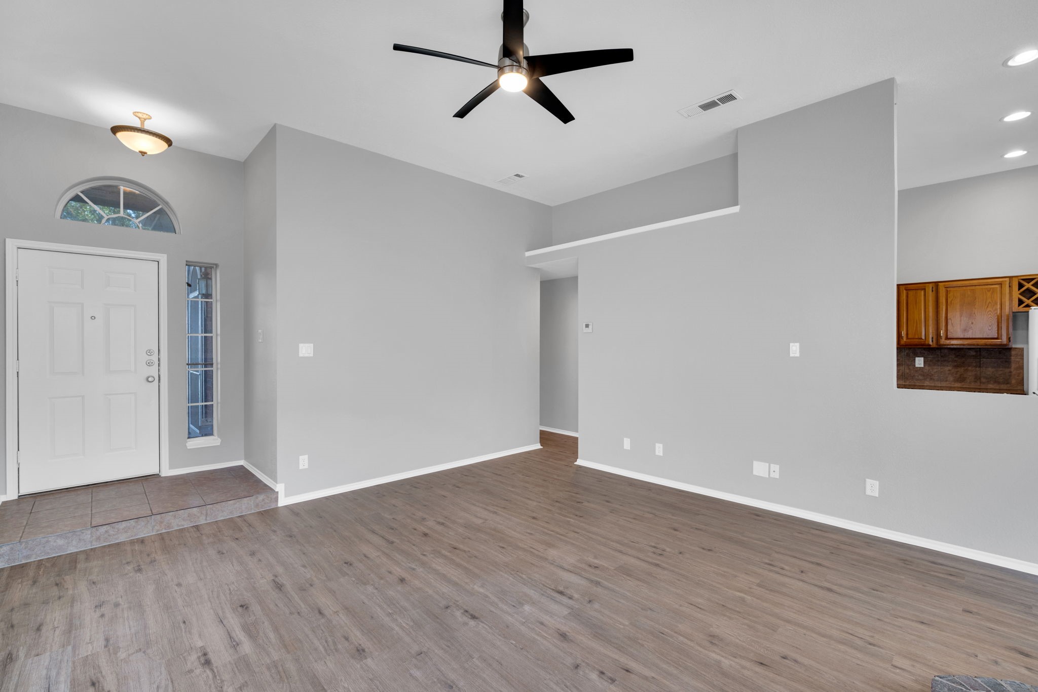 324 Faircrest Drive Arlington TX 76018