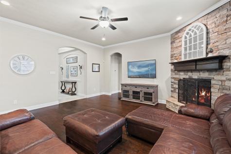 228 Prairie Oak Court Burleson TX 76028