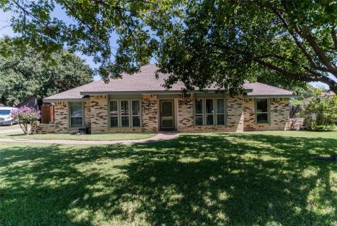 2314 Silver Horn Court Grand Prairie TX 75050
