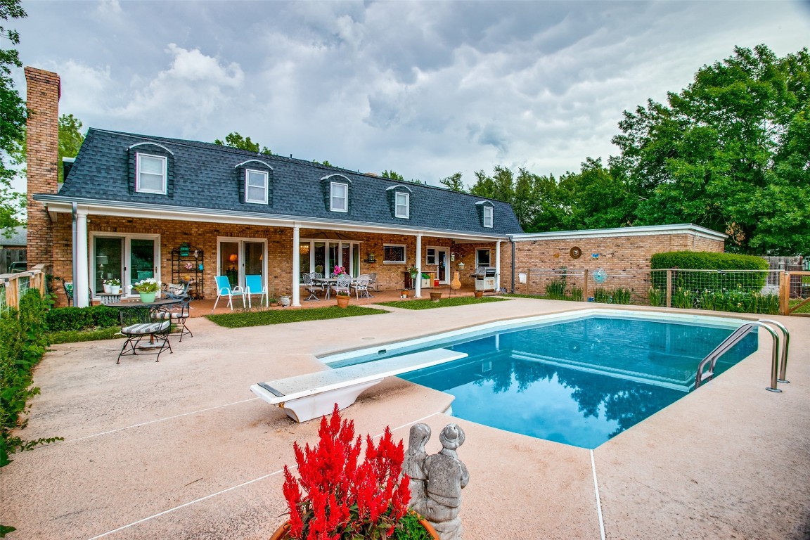 1625 S Rodgers Drive Graham TX 76450