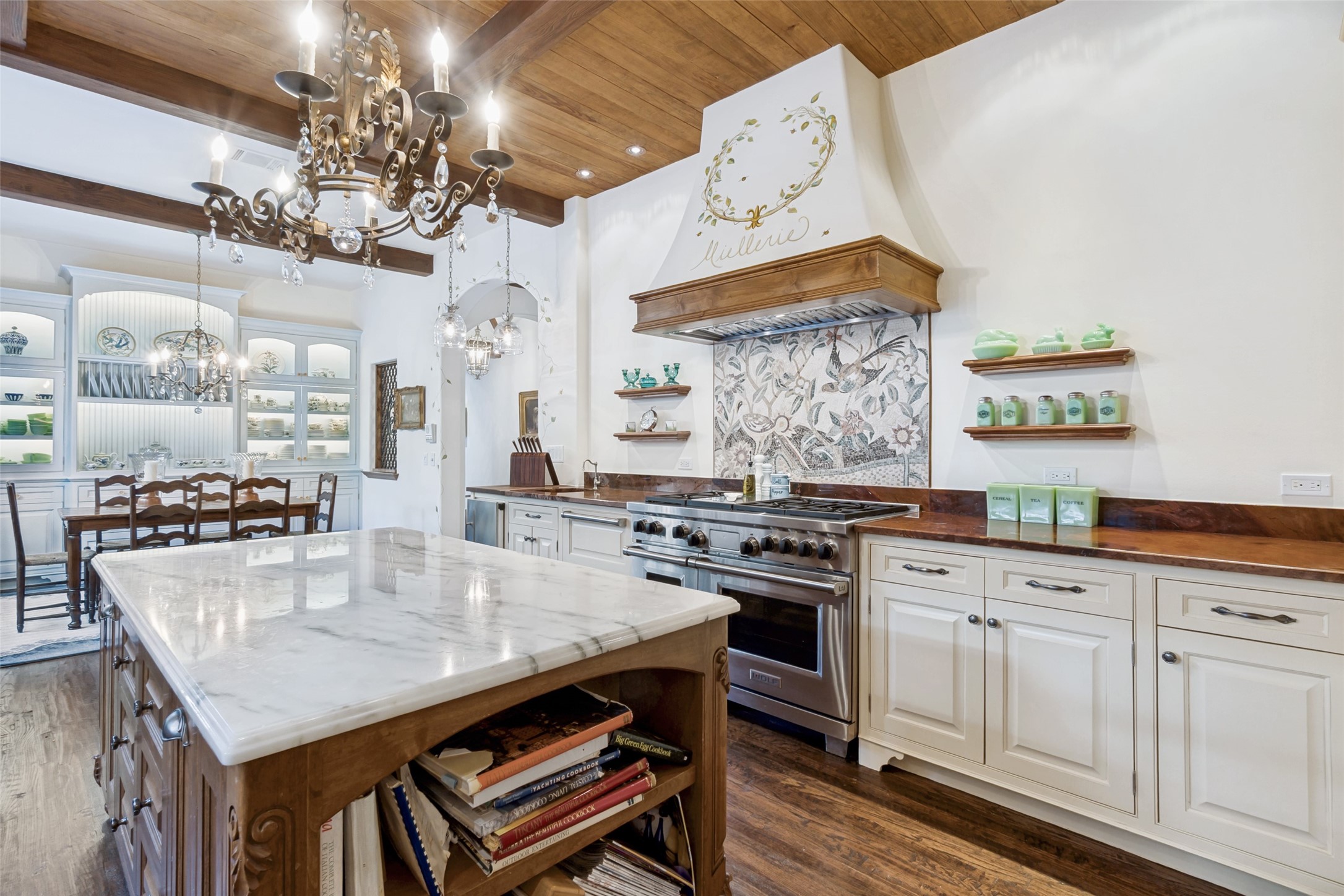 4327 Irving Avenue Dallas TX 75219