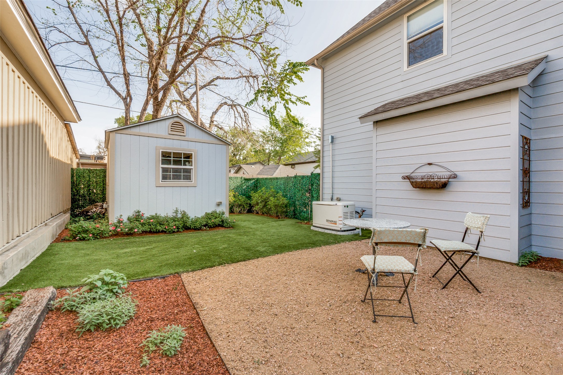 4327 Irving Avenue Dallas TX 75219