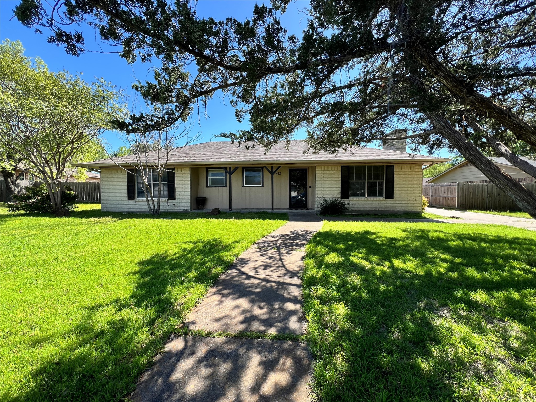 412 Haughton Street Farmersville TX 75442