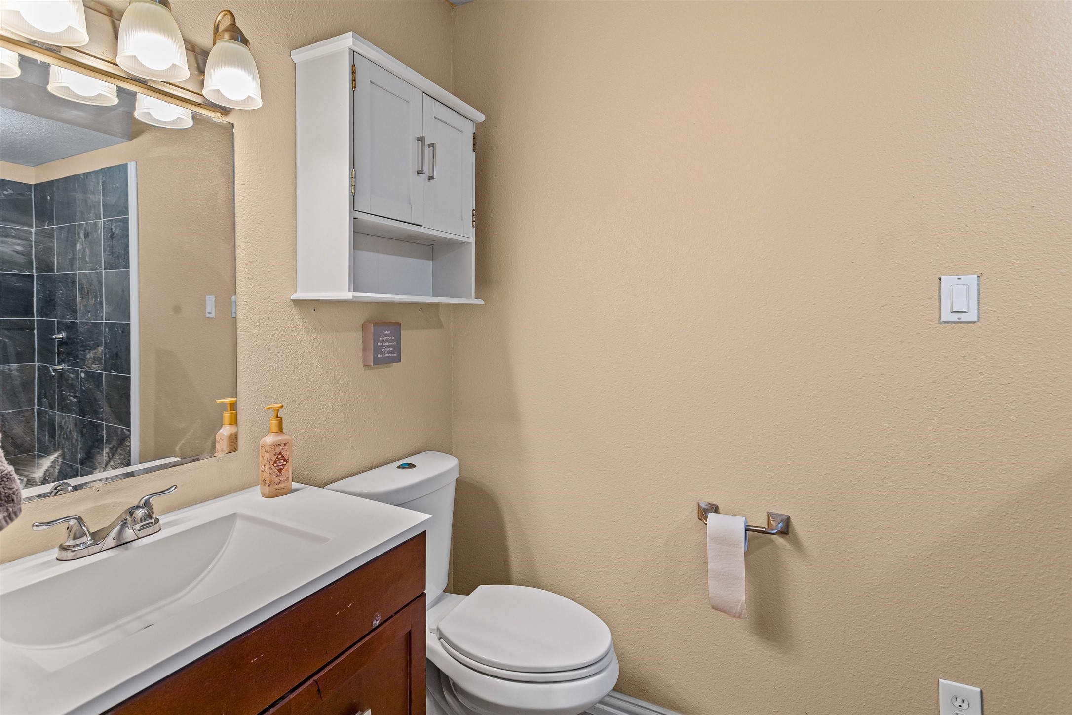 1429 W Torrey Street Granbury TX 76048