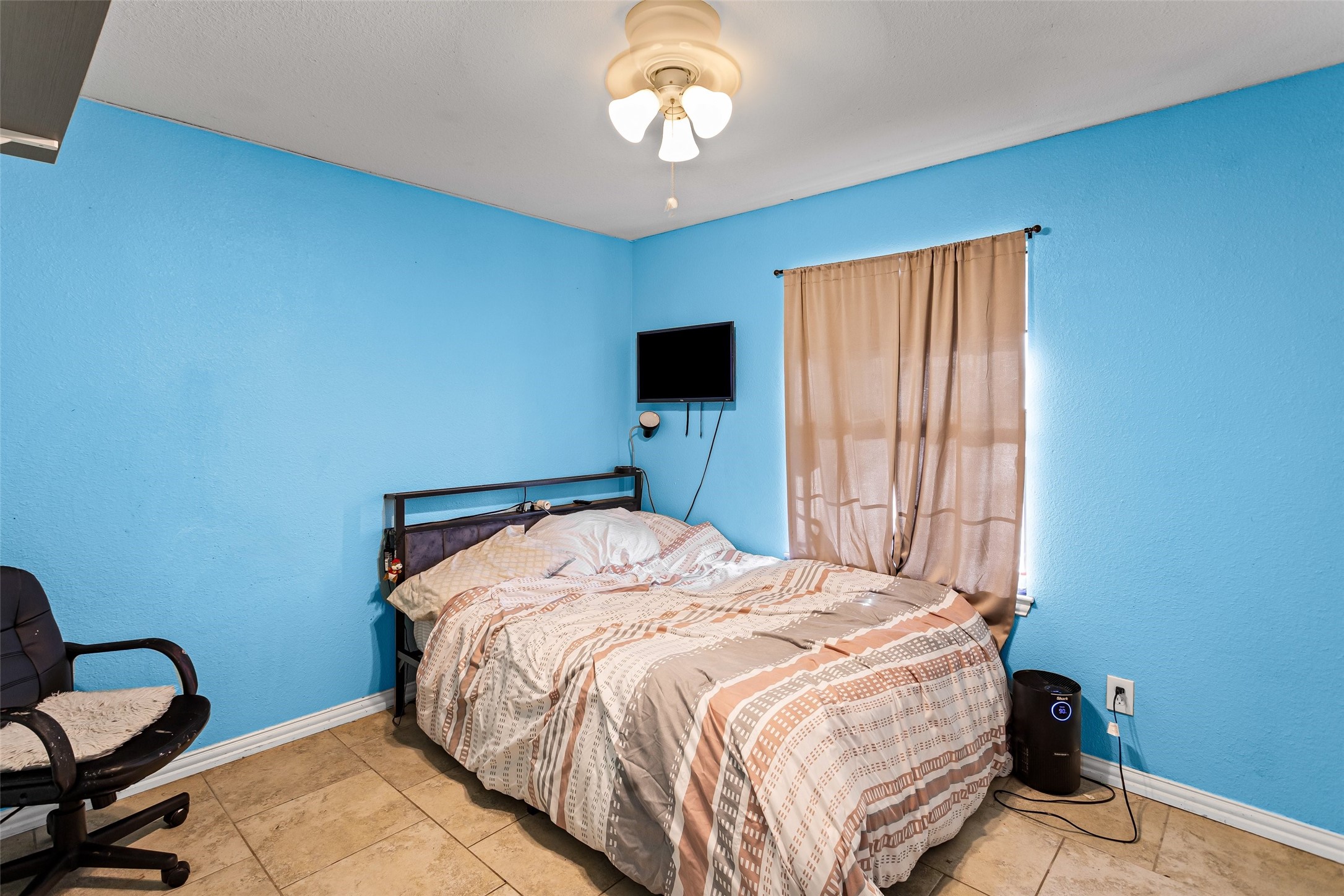 1429 W Torrey Street Granbury TX 76048