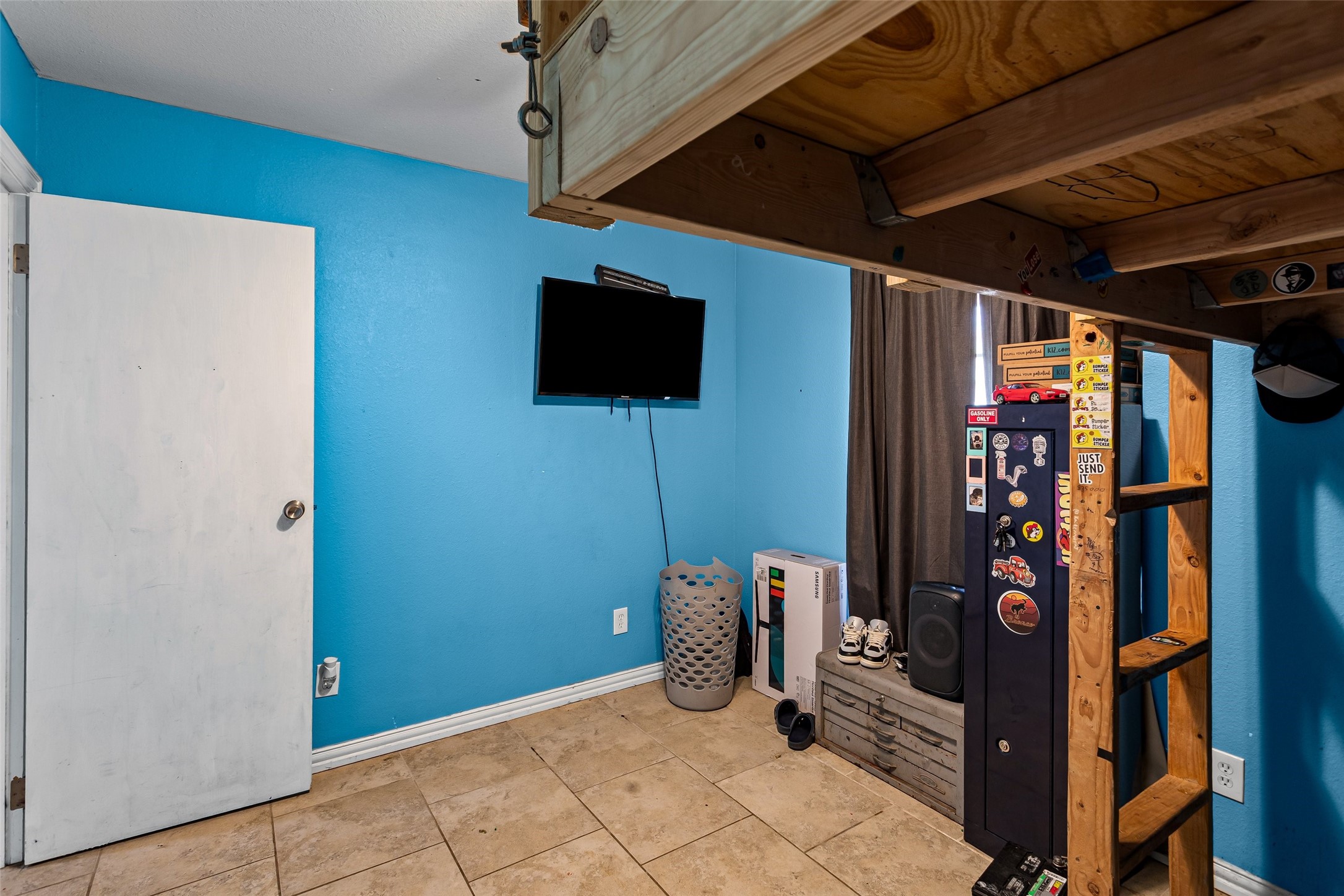 1429 W Torrey Street Granbury TX 76048
