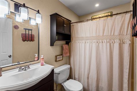 1429 W Torrey Street Granbury TX 76048