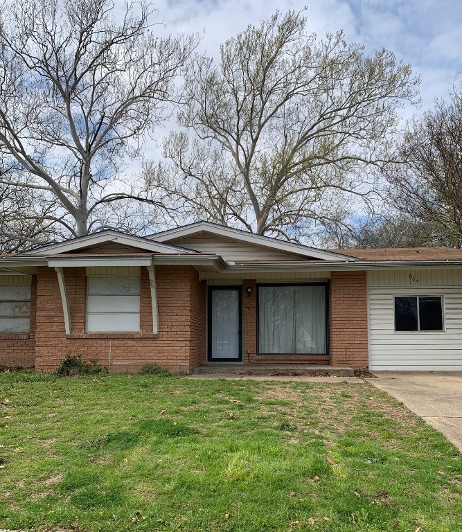 804 Buena Vista Drive Arlington TX 76010