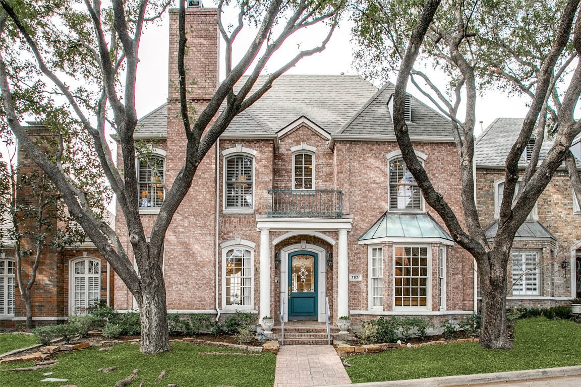 7831 Caruth Court Dallas TX 75225