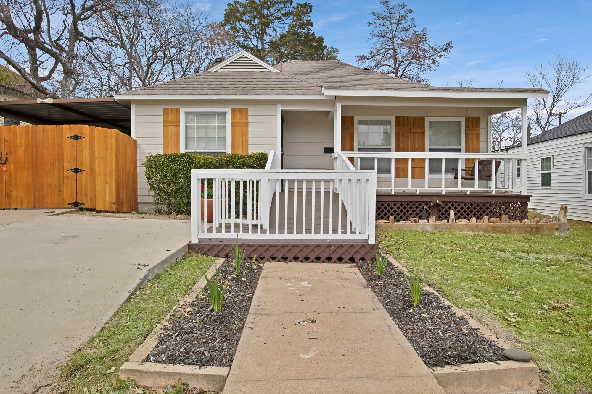 2815 W 8th Street Dallas TX 75211