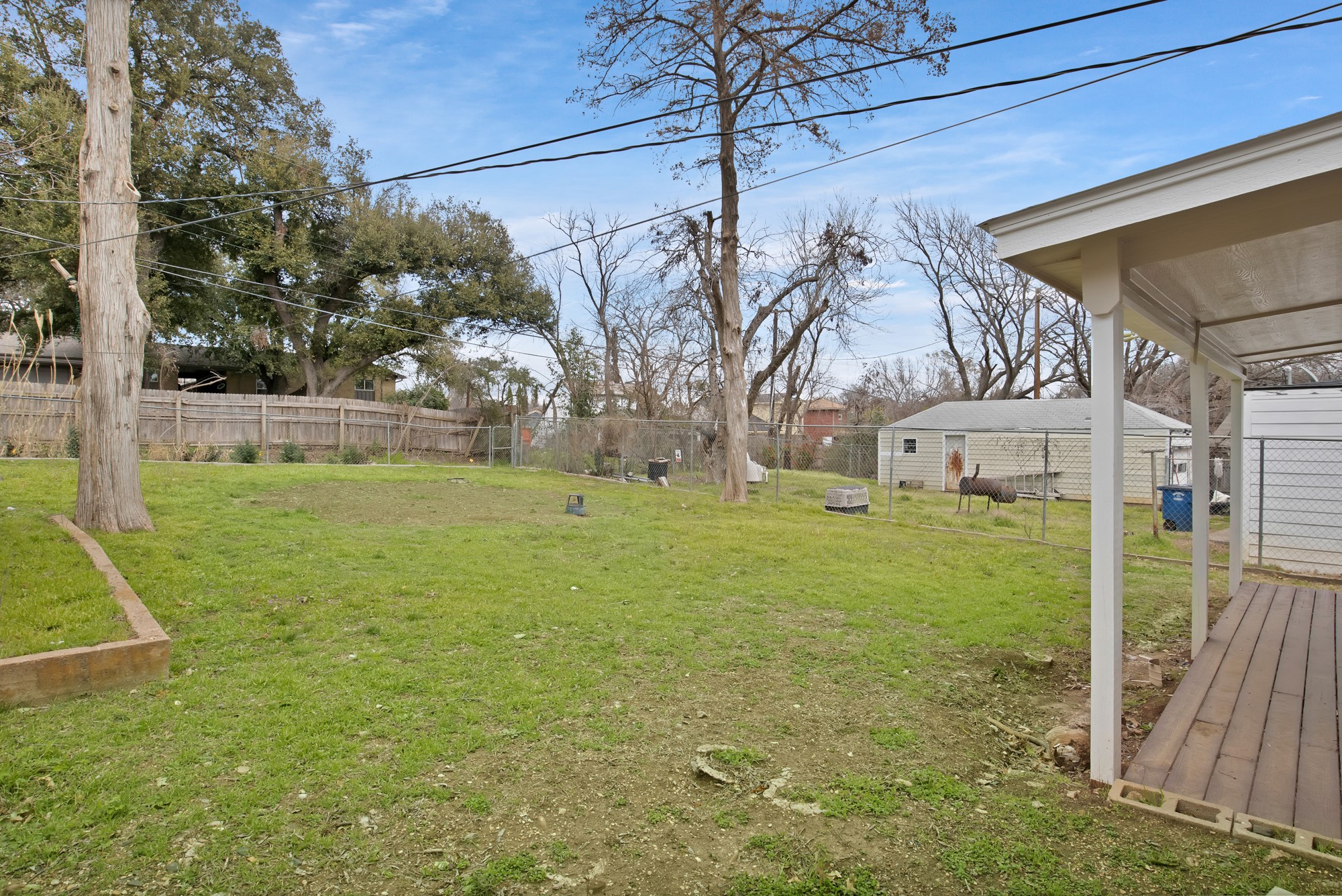 2815 W 8th Street Dallas TX 75211