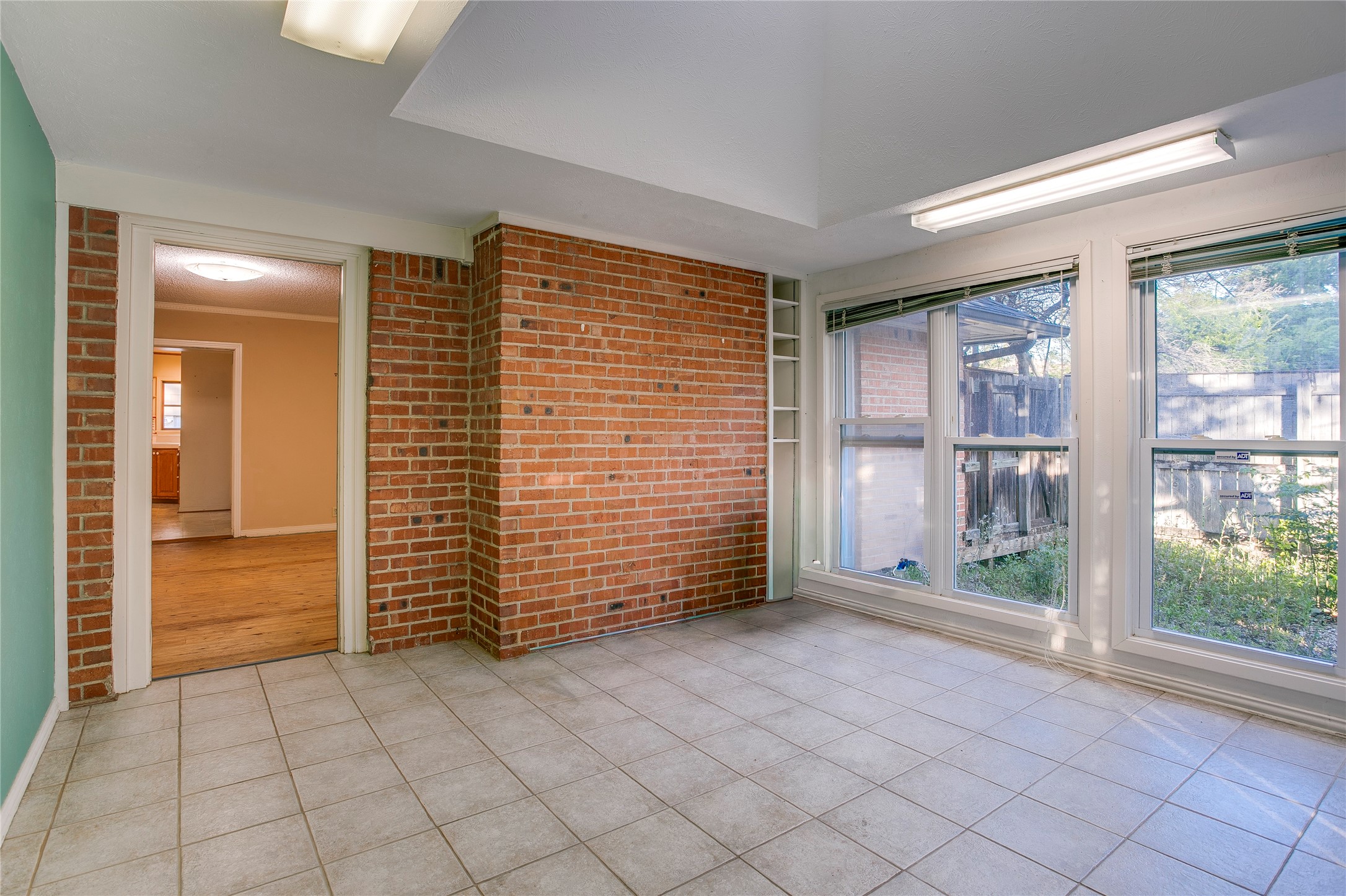 1439 Junior Drive Dallas TX 75208
