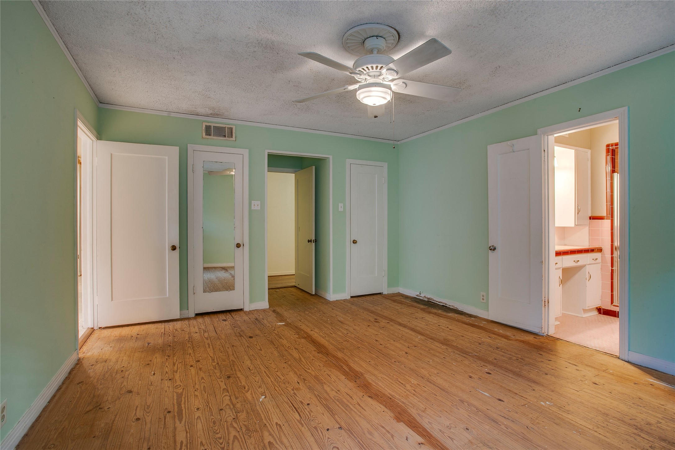 1439 Junior Drive Dallas TX 75208