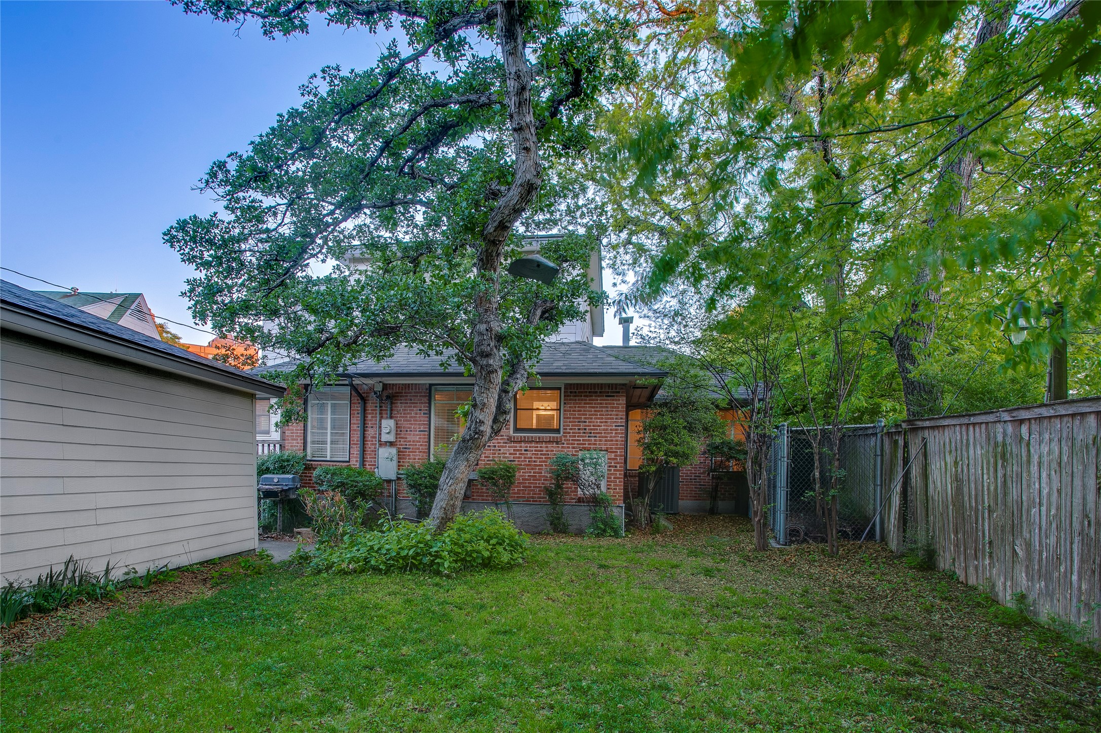 1439 Junior Drive Dallas TX 75208