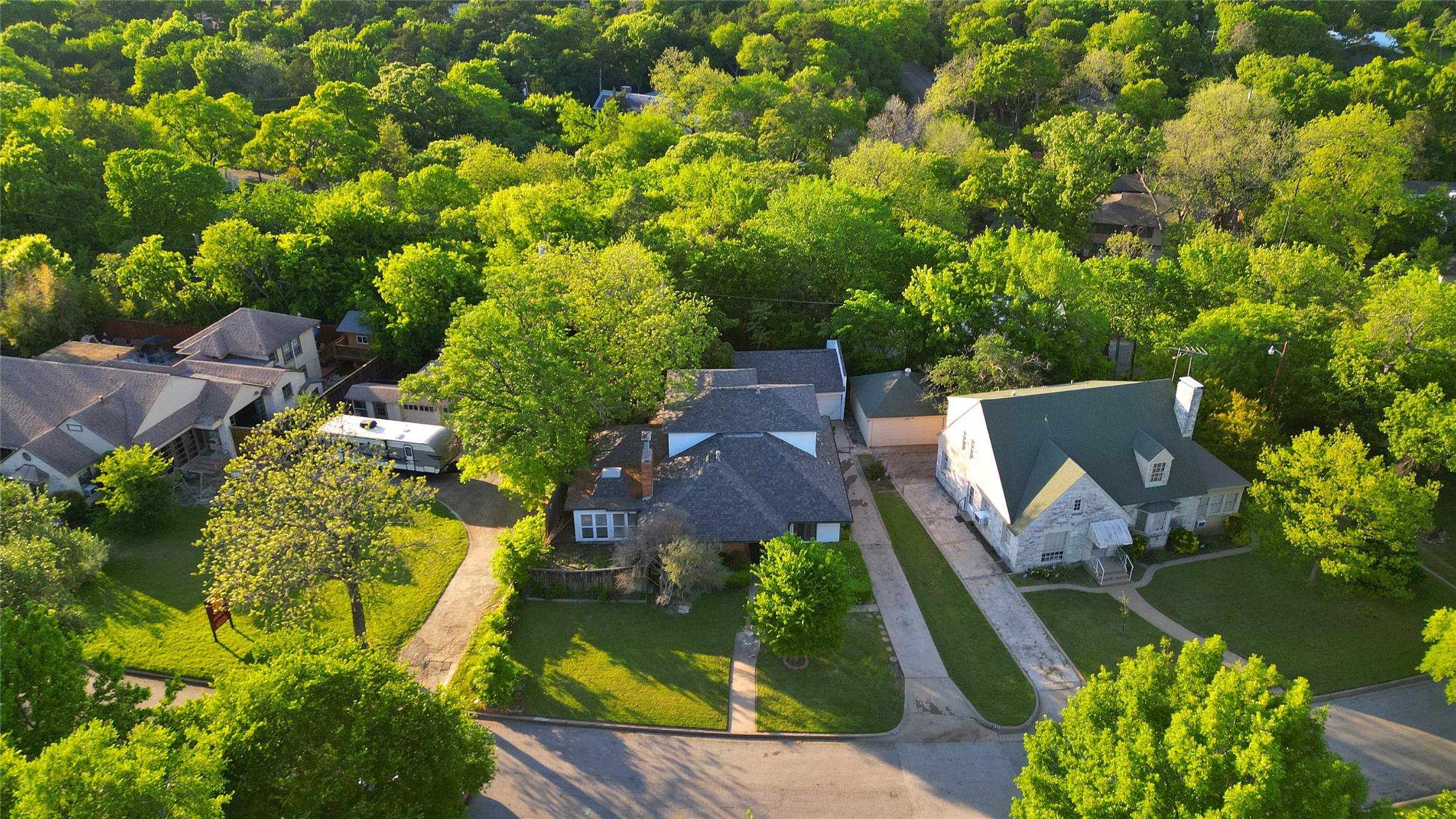 1439 Junior Drive Dallas TX 75208