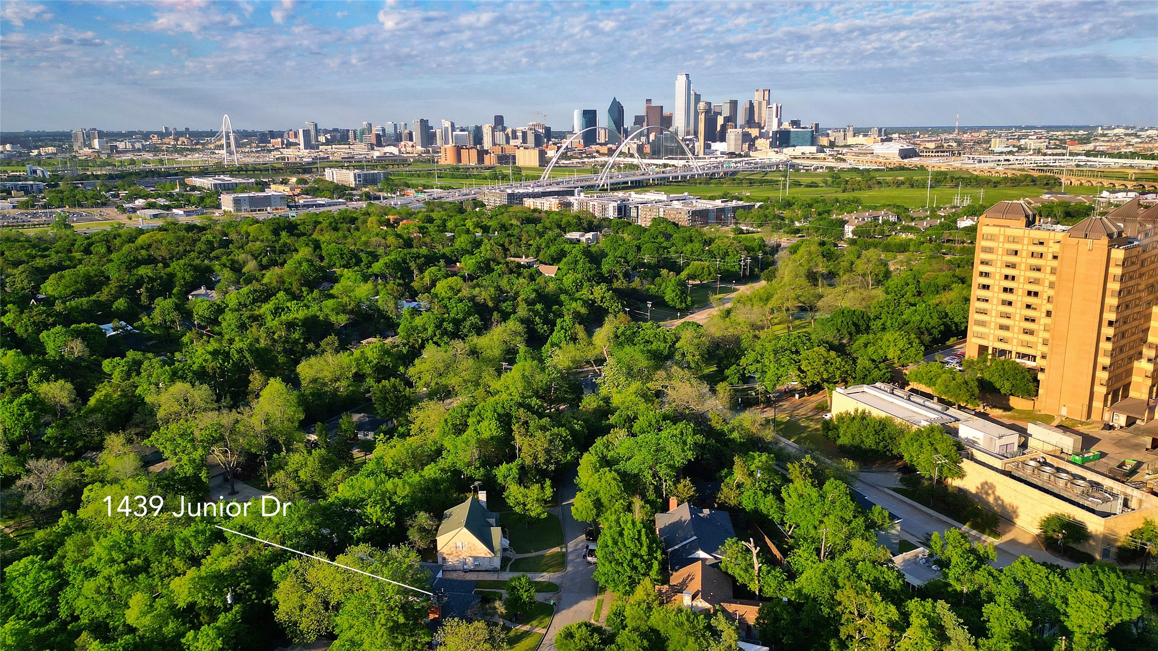 1439 Junior Drive Dallas TX 75208