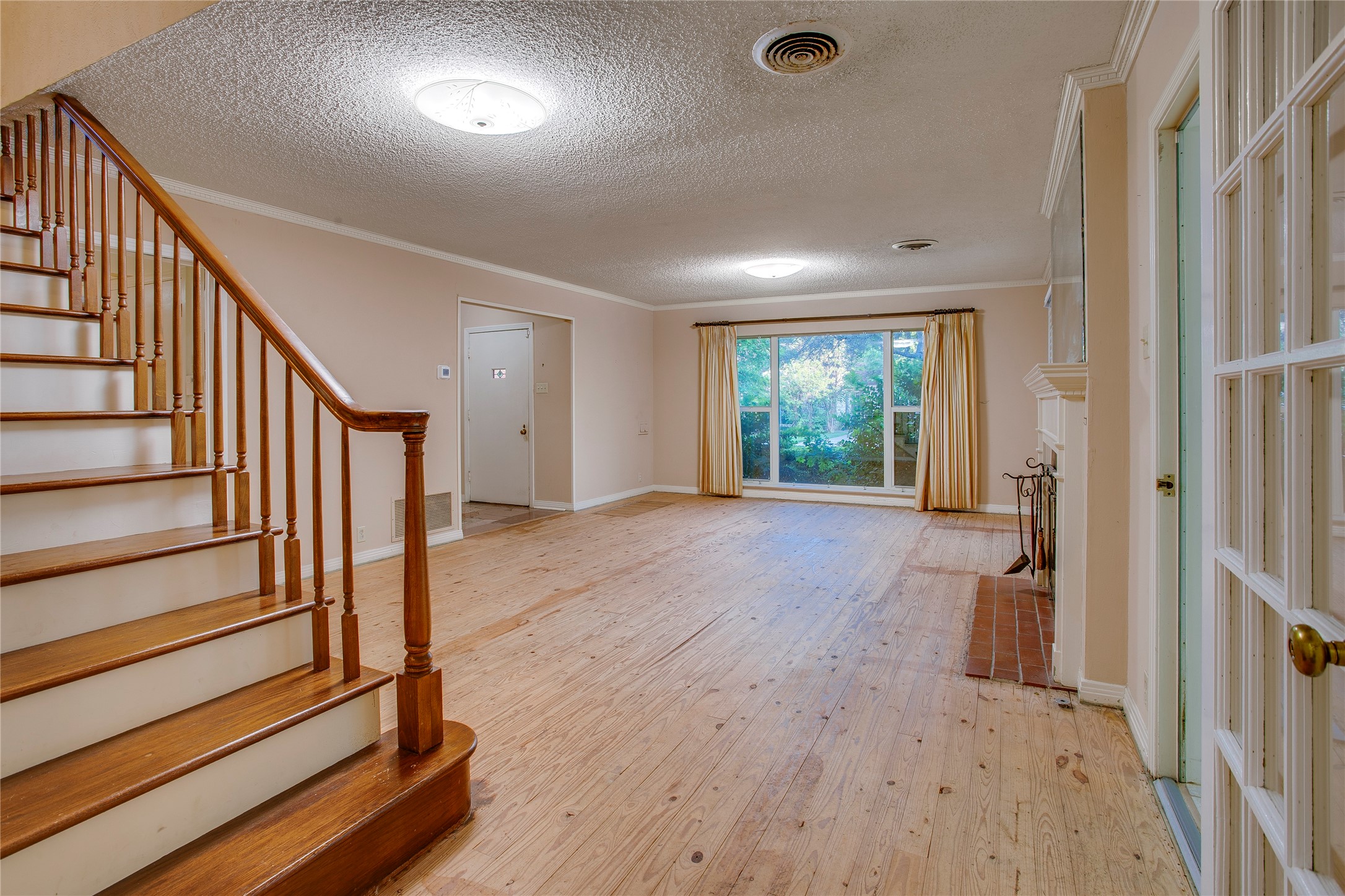 1439 Junior Drive Dallas TX 75208