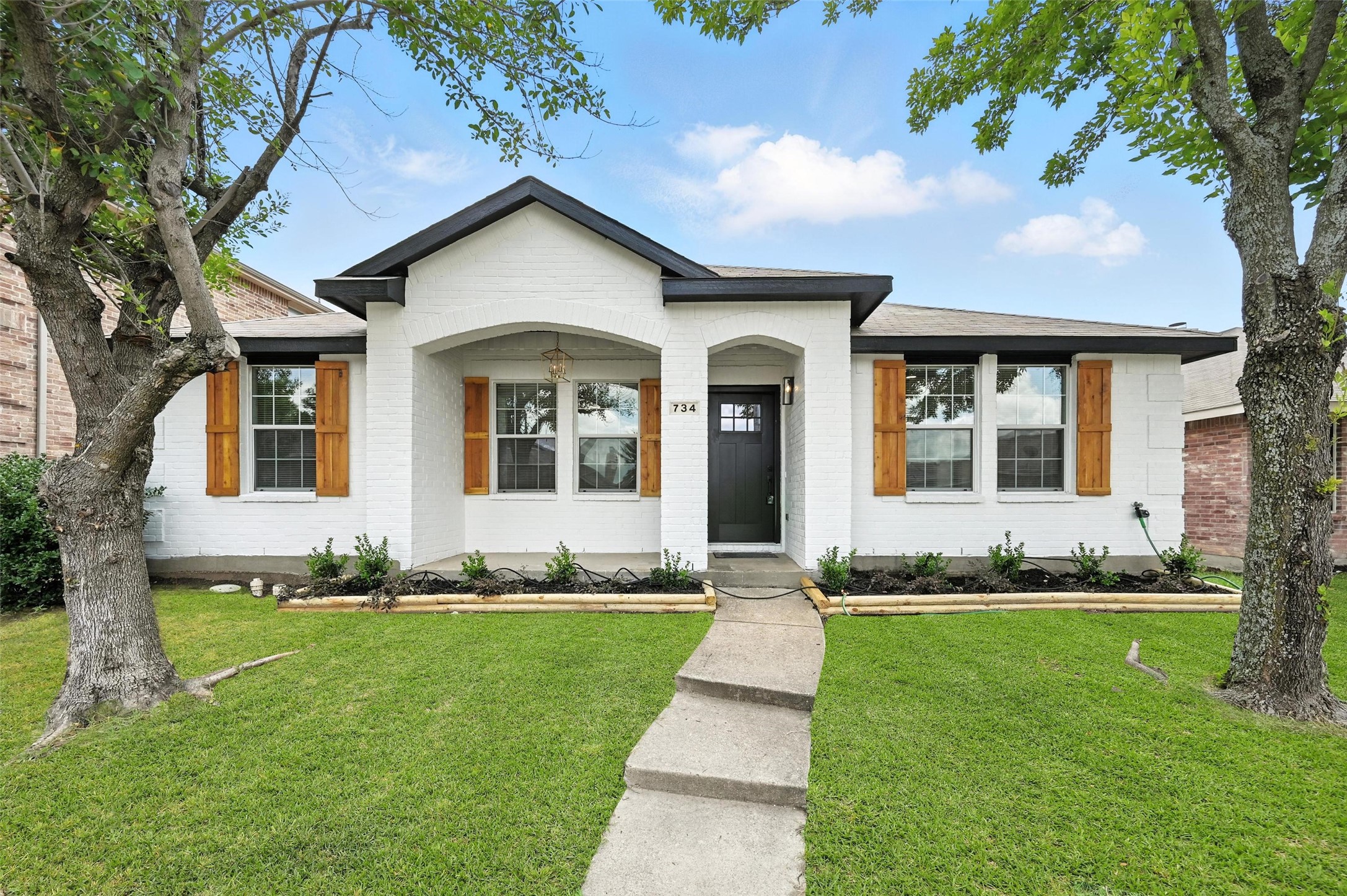 734 Mission Lane Lancaster TX 75146