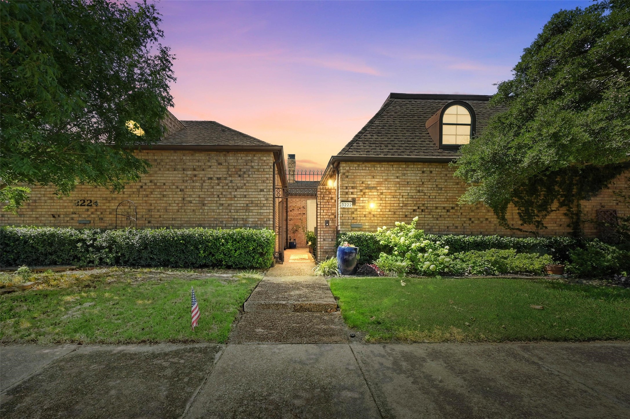 3222 Stonehenge Lane Carrollton TX 75006