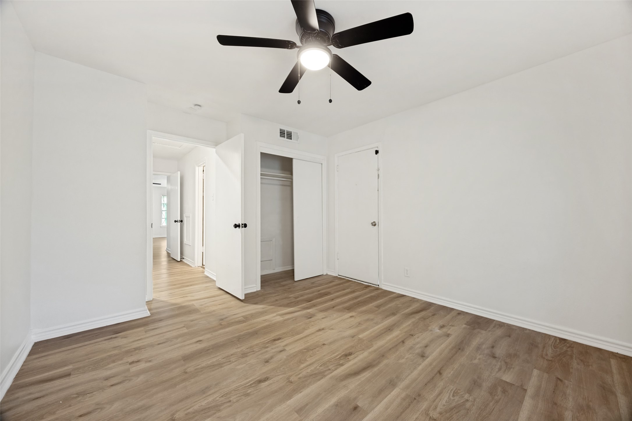 116 Vandenburg Drive Denison TX 75020