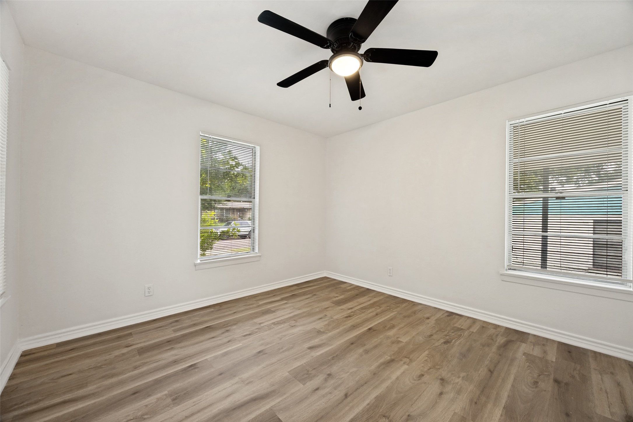 116 Vandenburg Drive Denison TX 75020