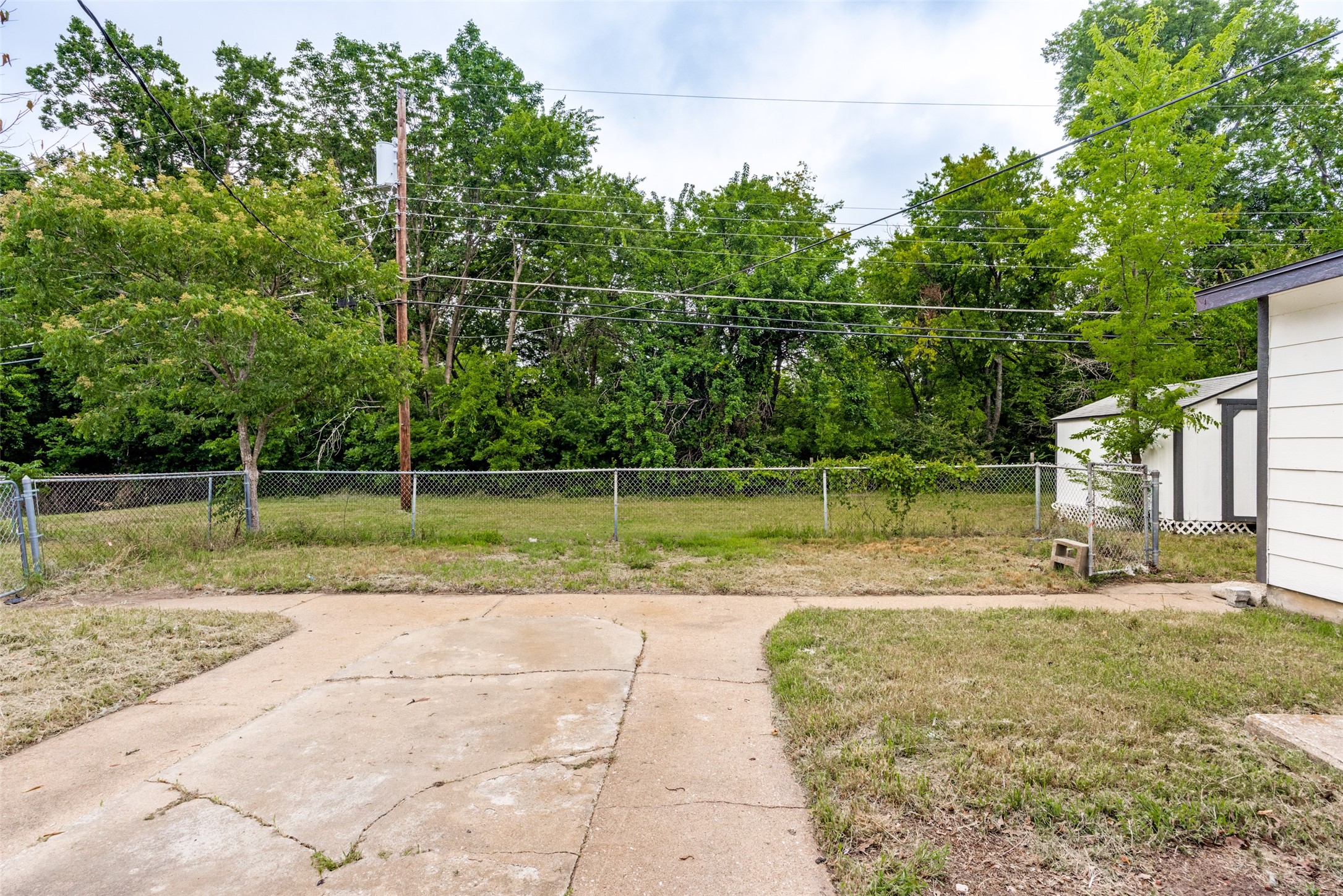 116 Vandenburg Drive Denison TX 75020