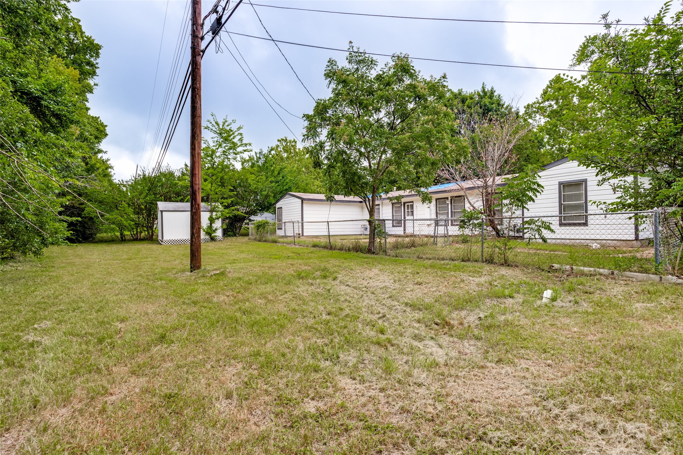 116 Vandenburg Drive Denison TX 75020