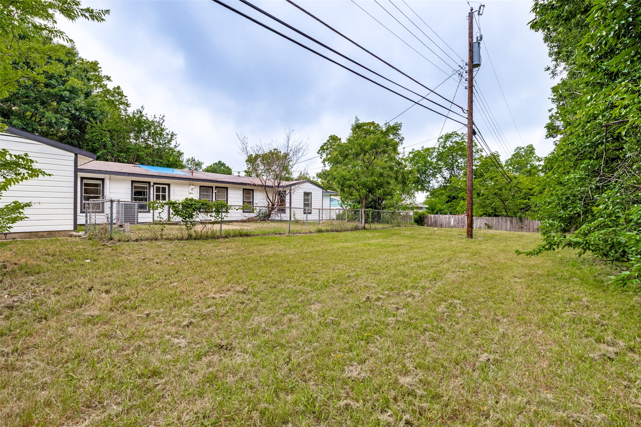 116 Vandenburg Drive Denison TX 75020