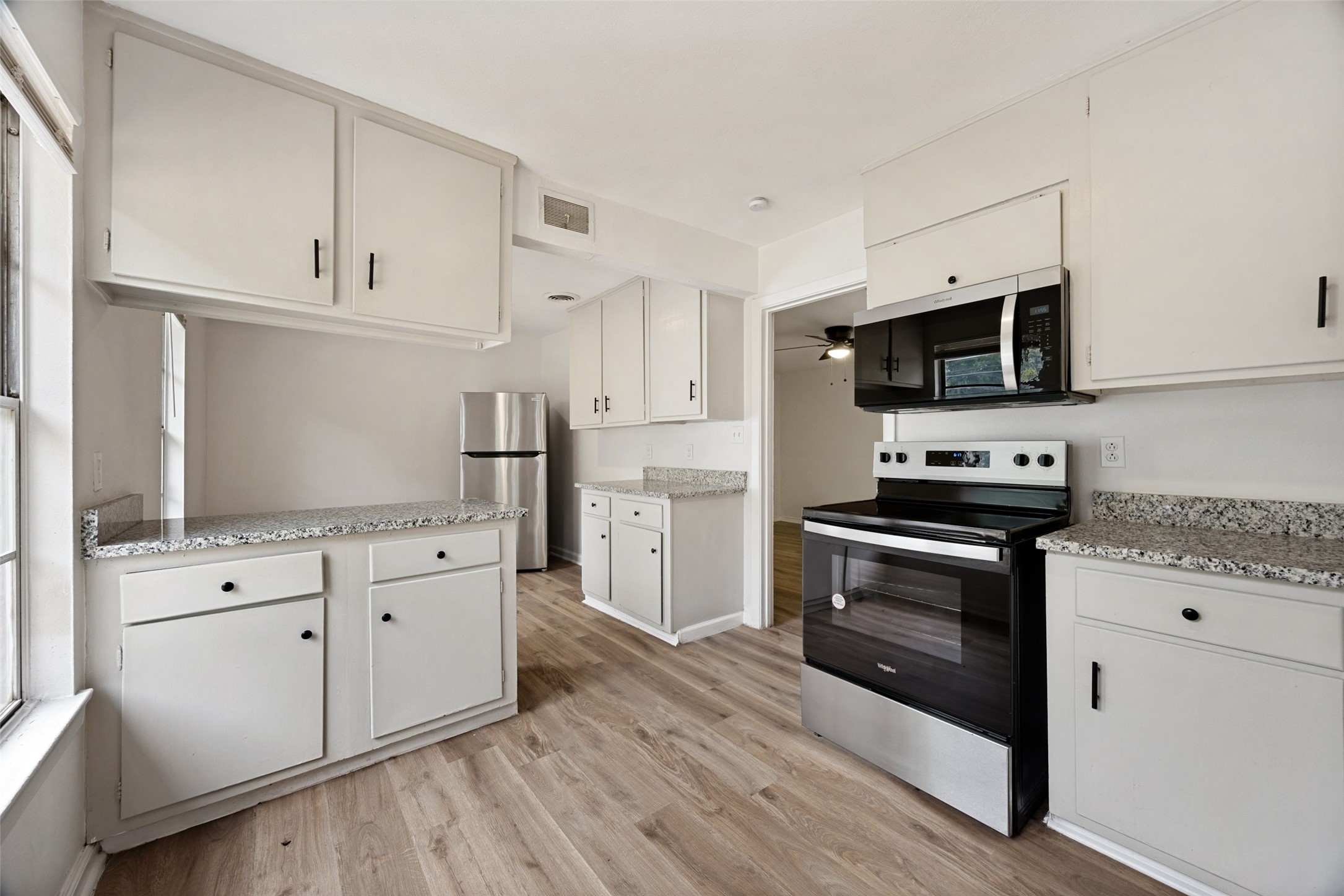 116 Vandenburg Drive Denison TX 75020