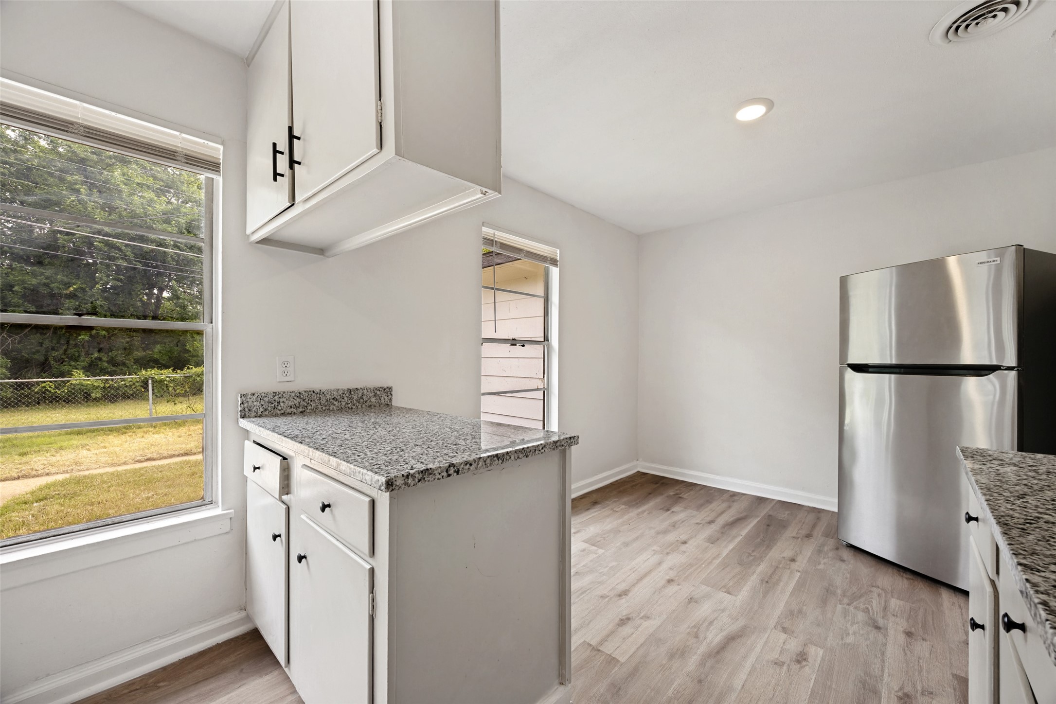 116 Vandenburg Drive Denison TX 75020
