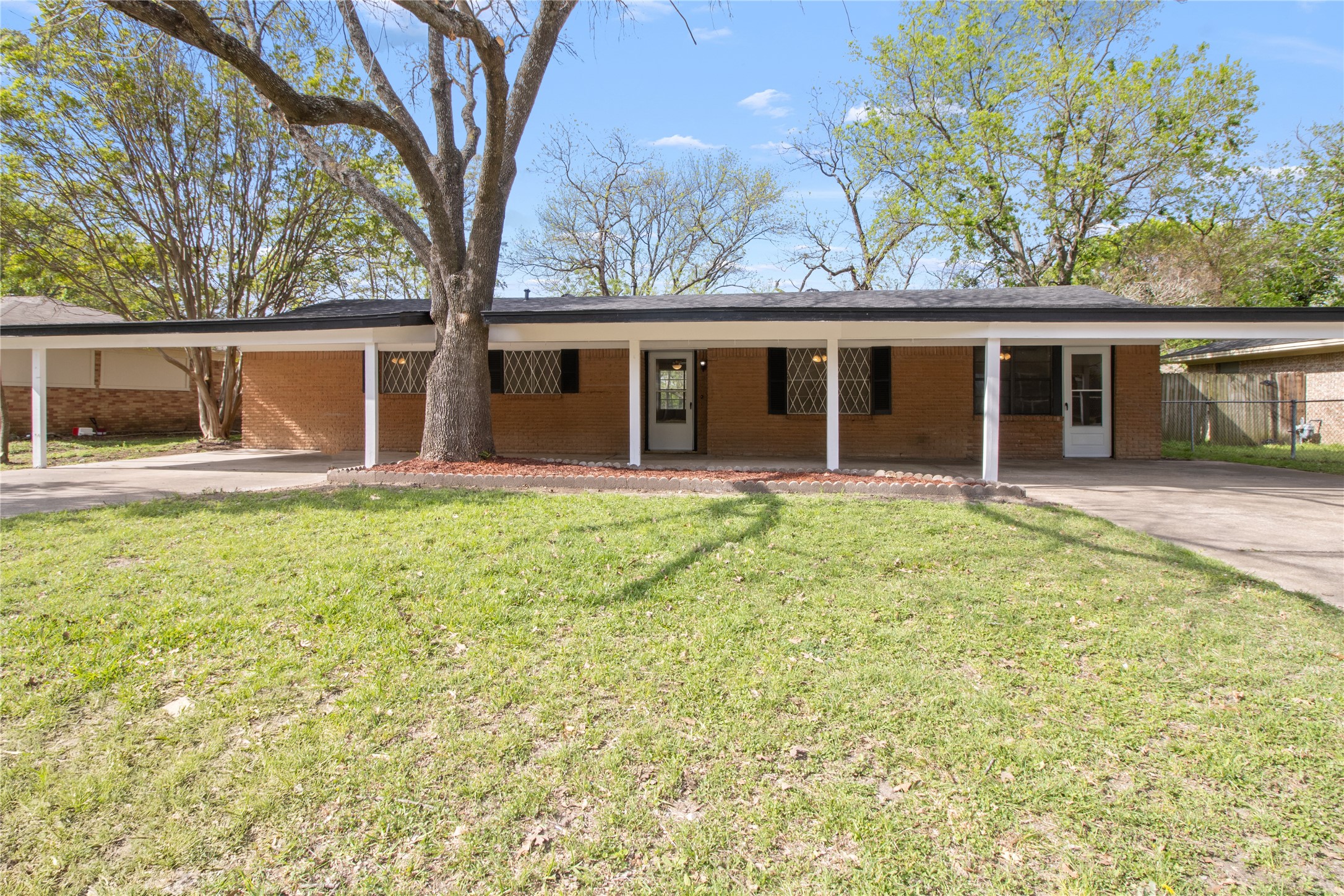 3528 N Beaton Street Corsicana TX 75110