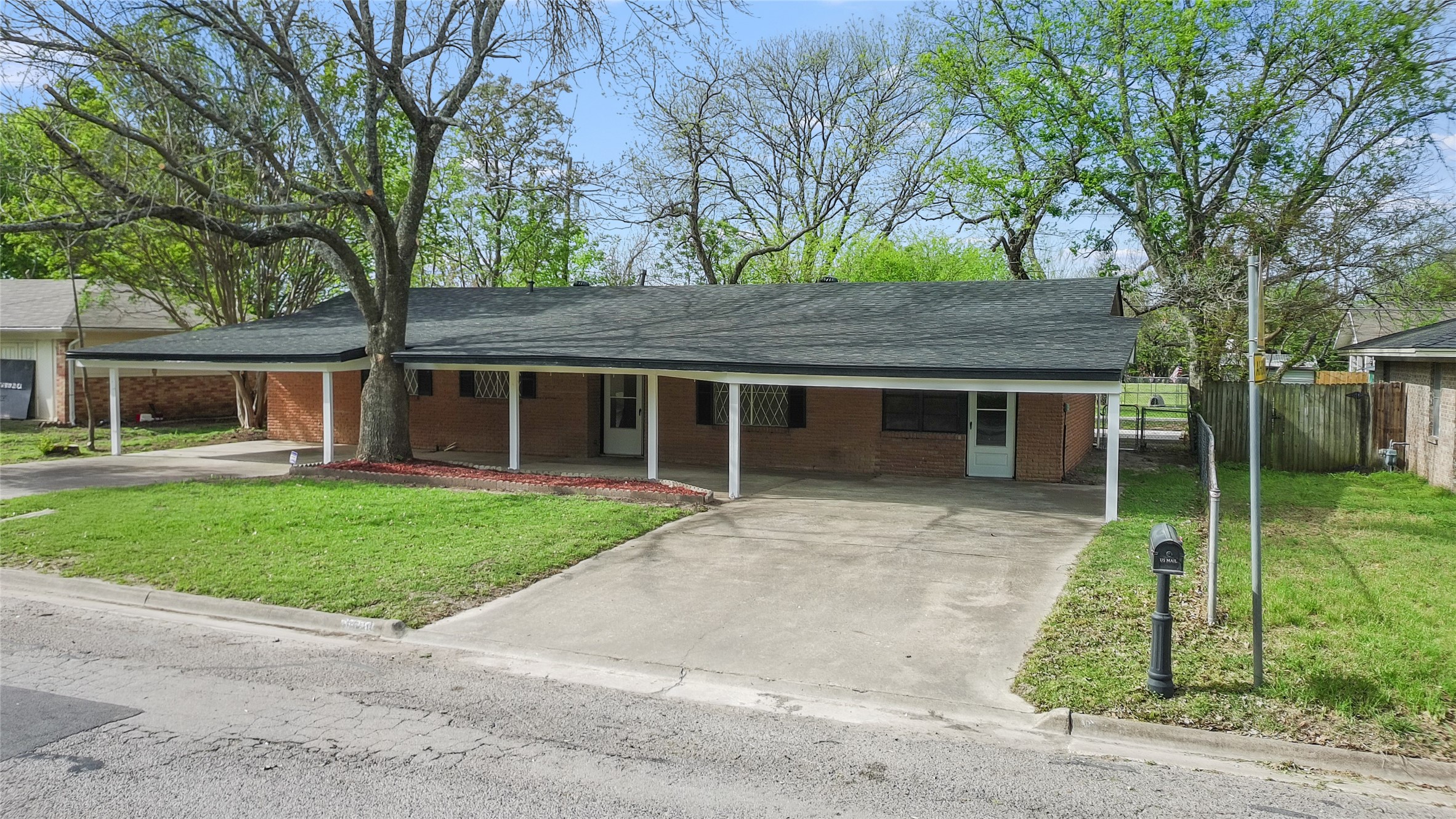 3528 N Beaton Street Corsicana TX 75110
