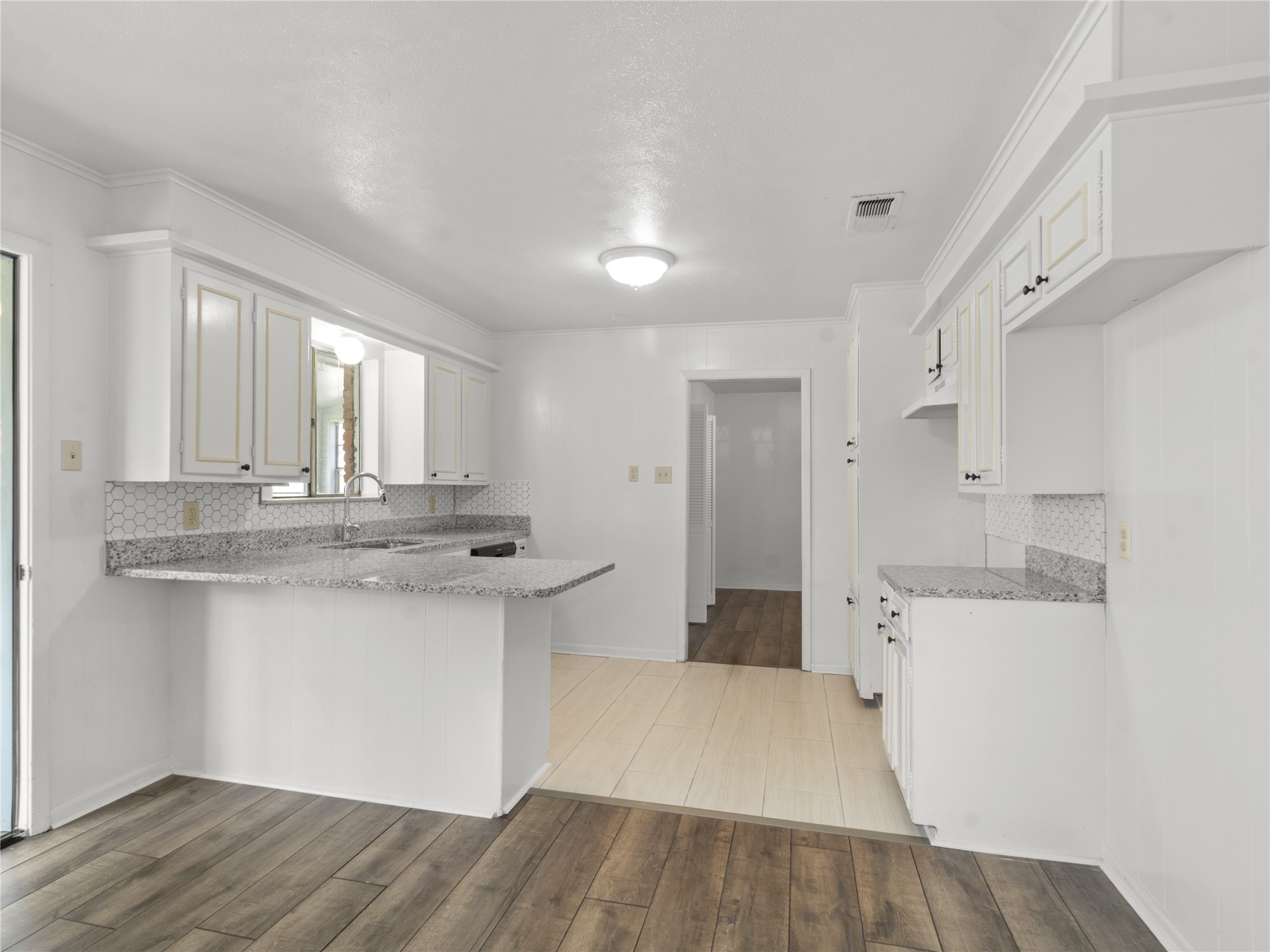 3528 N Beaton Street Corsicana TX 75110