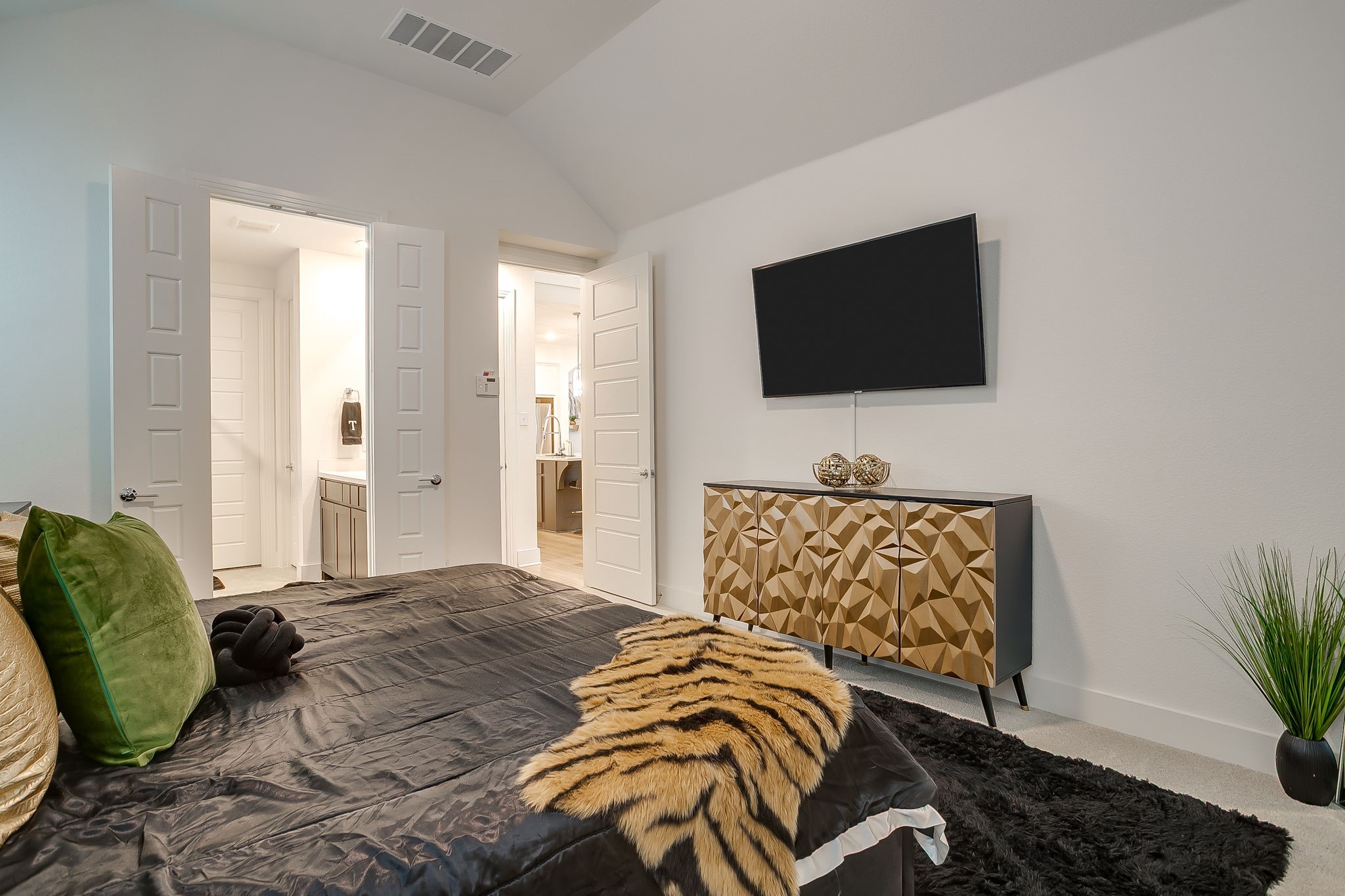 925 Carnation Drive Crowley TX 76036