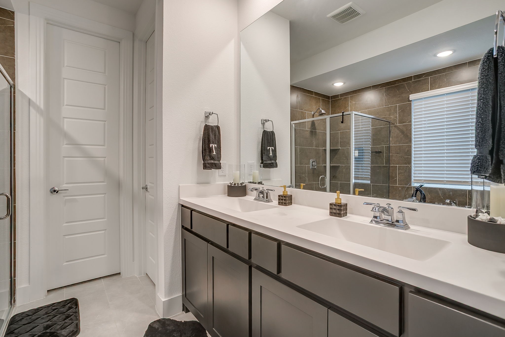 925 Carnation Drive Crowley TX 76036