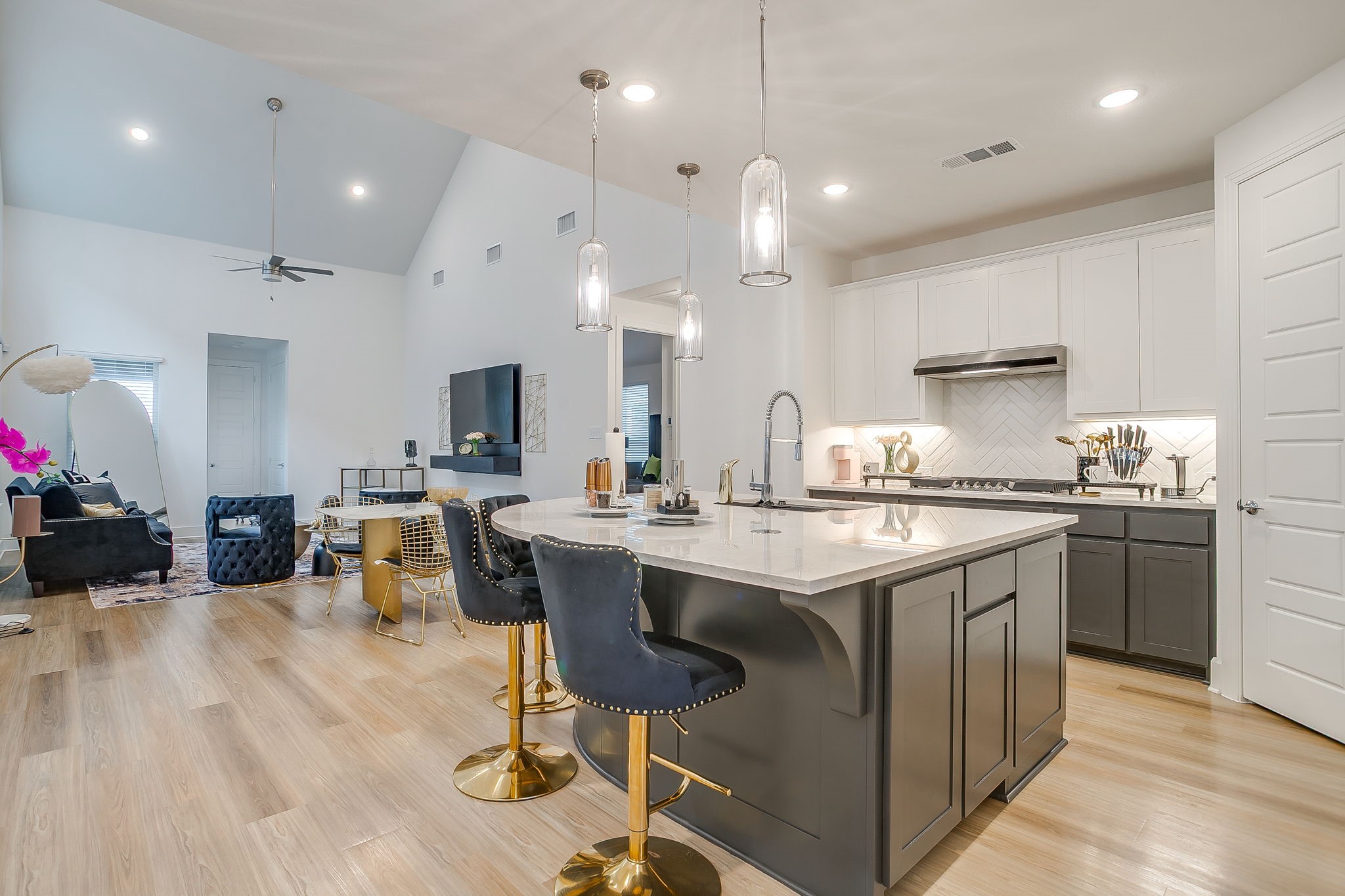925 Carnation Drive Crowley TX 76036